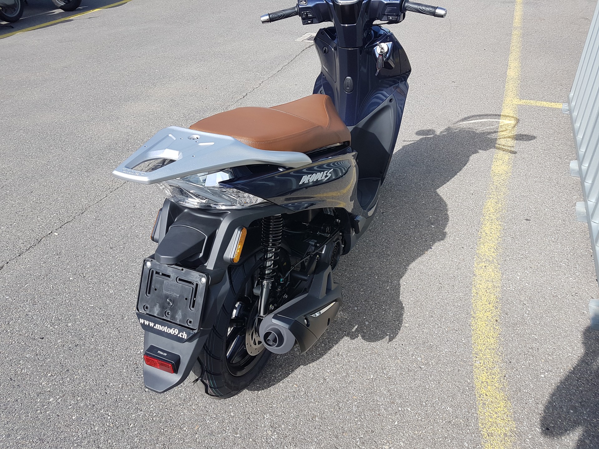 KYMCO People S 125i ABS Topcase/Windschild-image-6