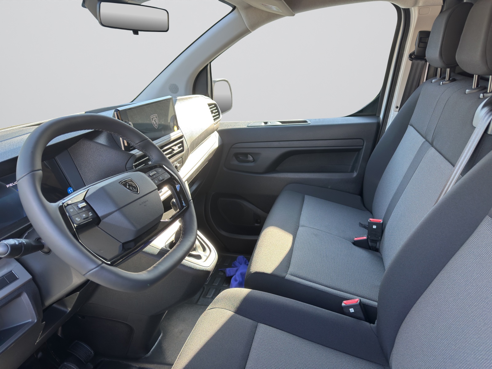 PEUGEOT Expert NEW HDi145 S&S Standar-showroom-element-1