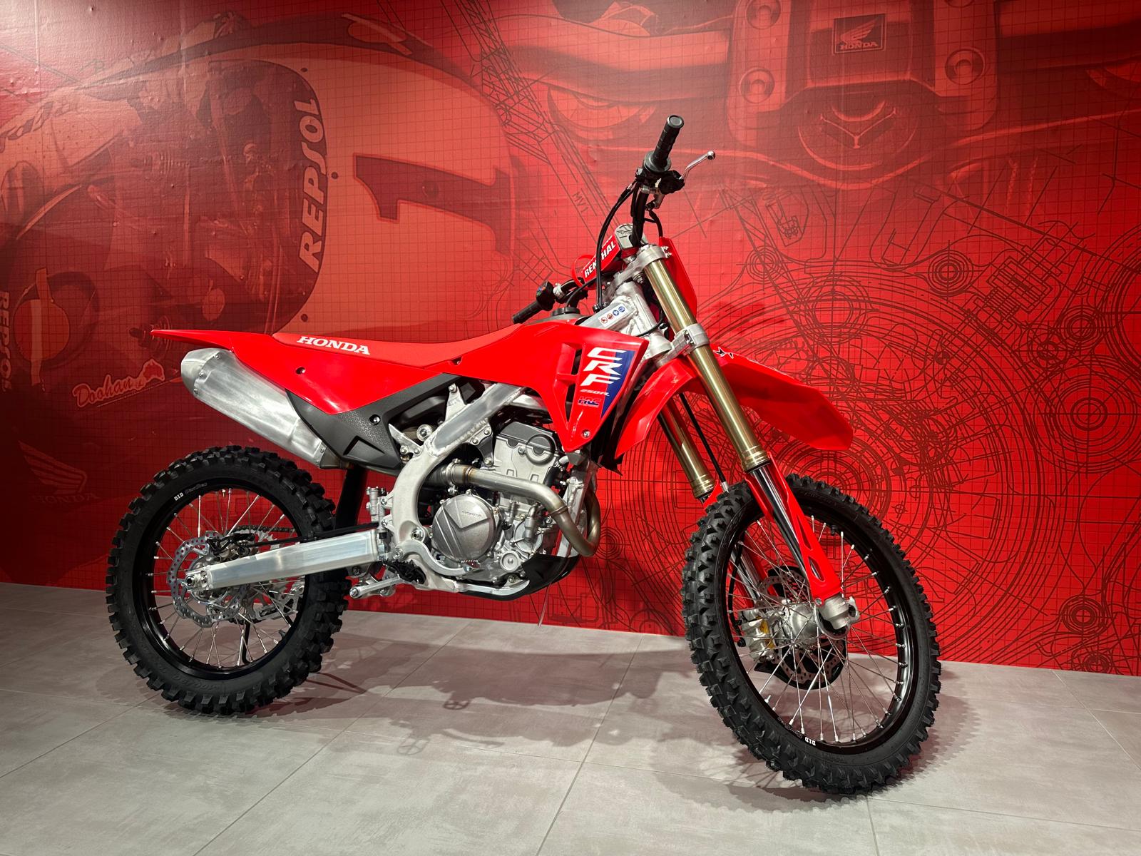 HONDA CRF 250 2025er Modell (in Kiste)-image-15