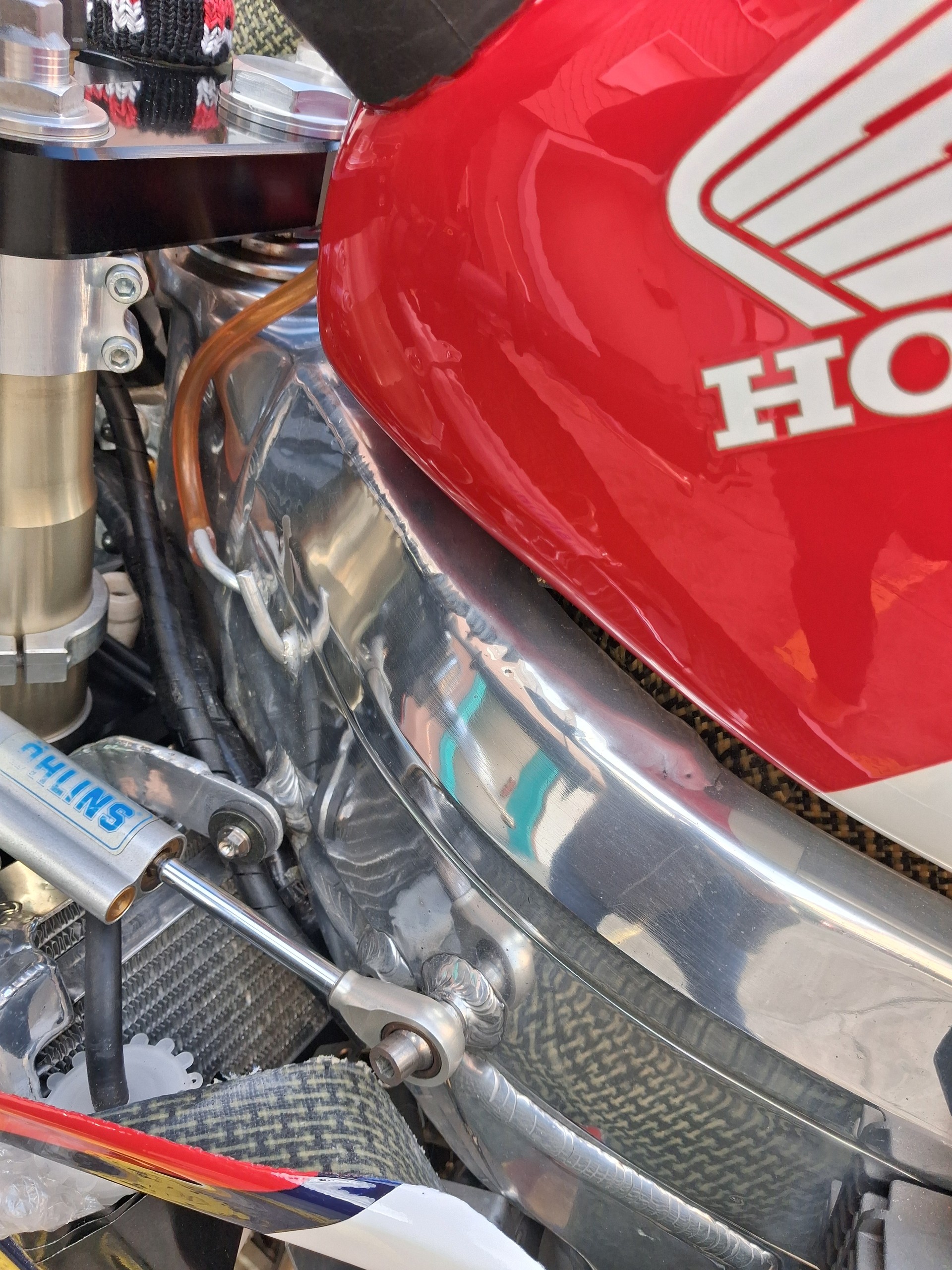 HONDA RVF 750 RC45 Full SBK-image-3