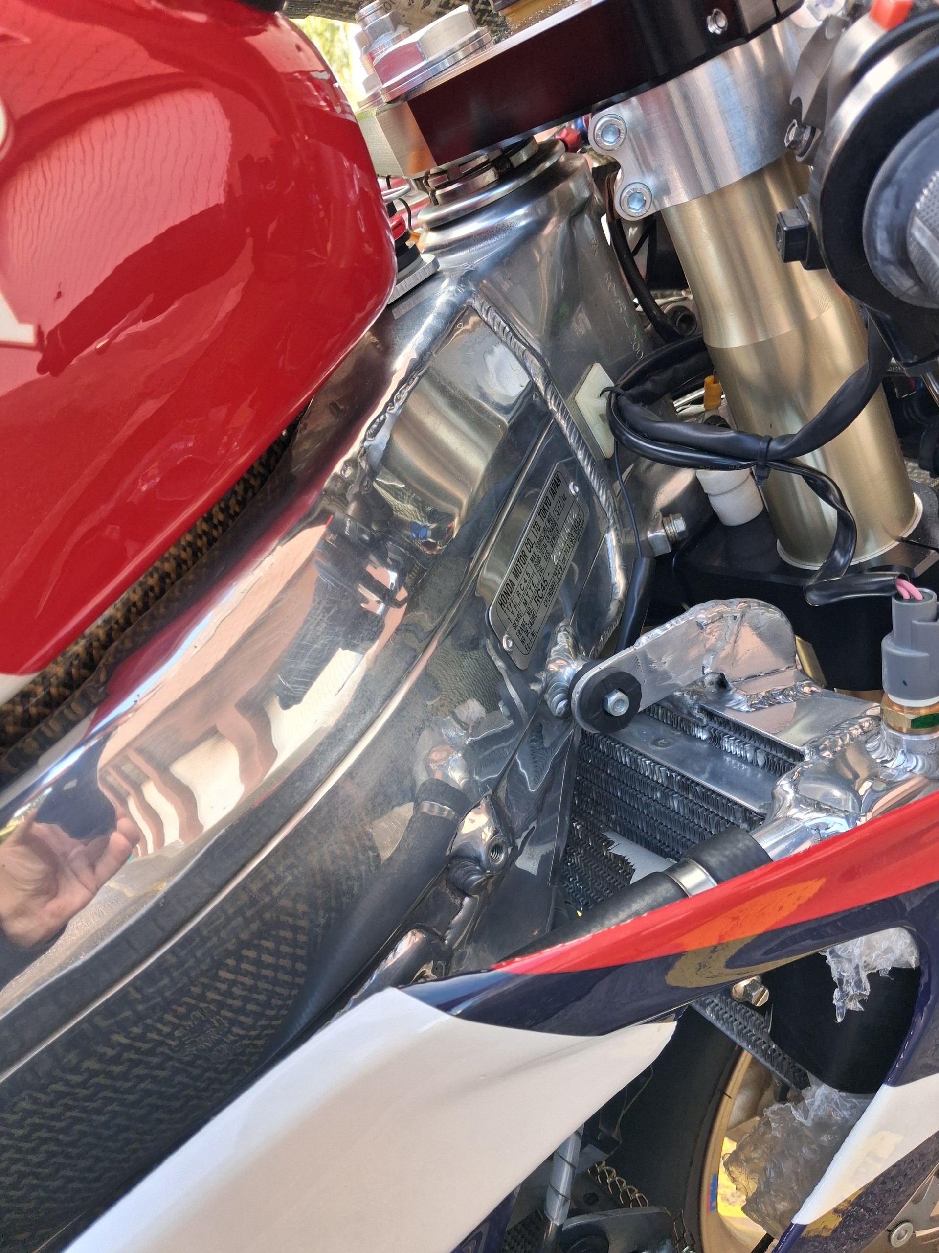HONDA RVF 750 RC45 Full SBK-image-11