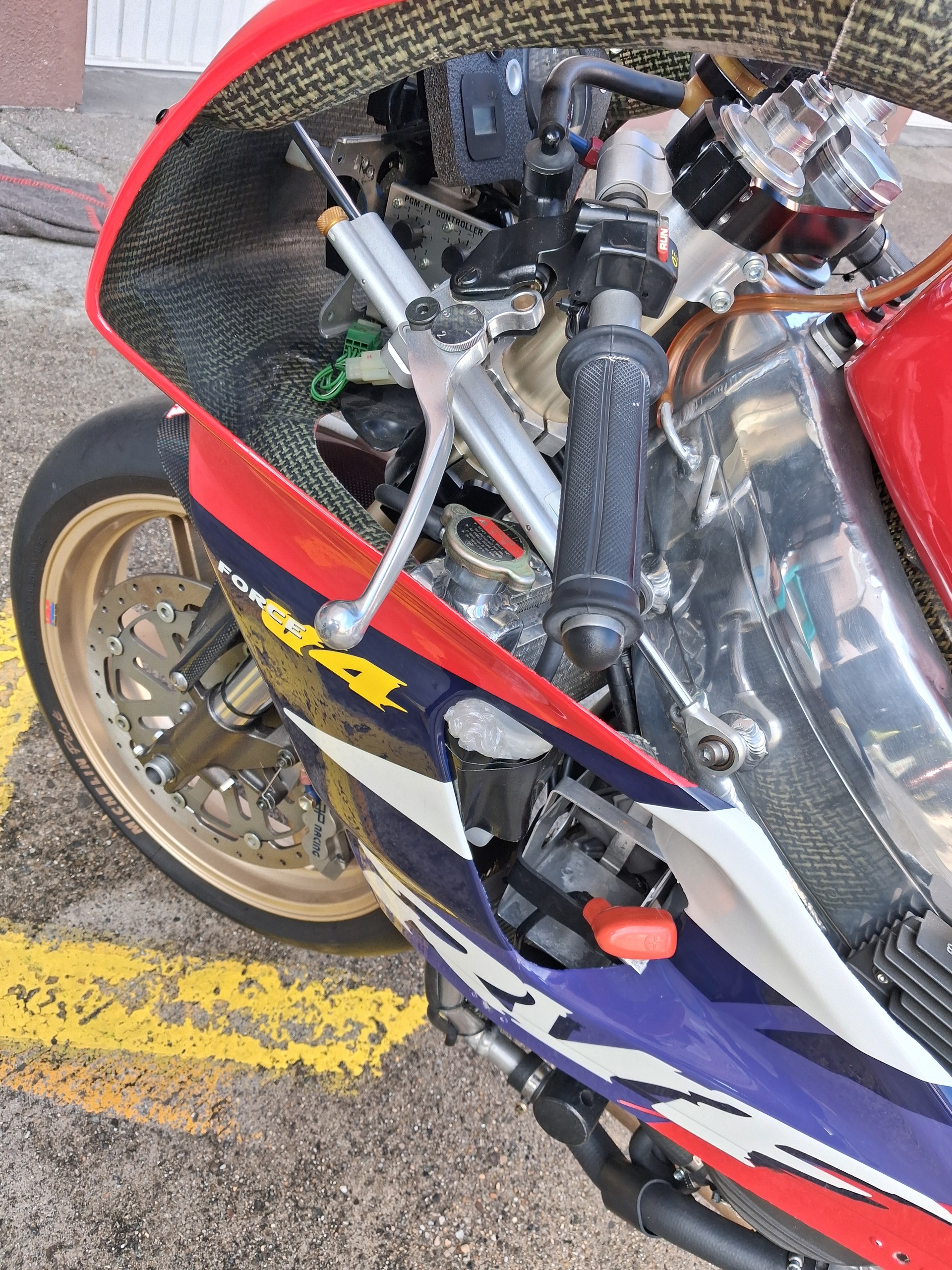 HONDA RVF 750 RC45 Full SBK-image-6