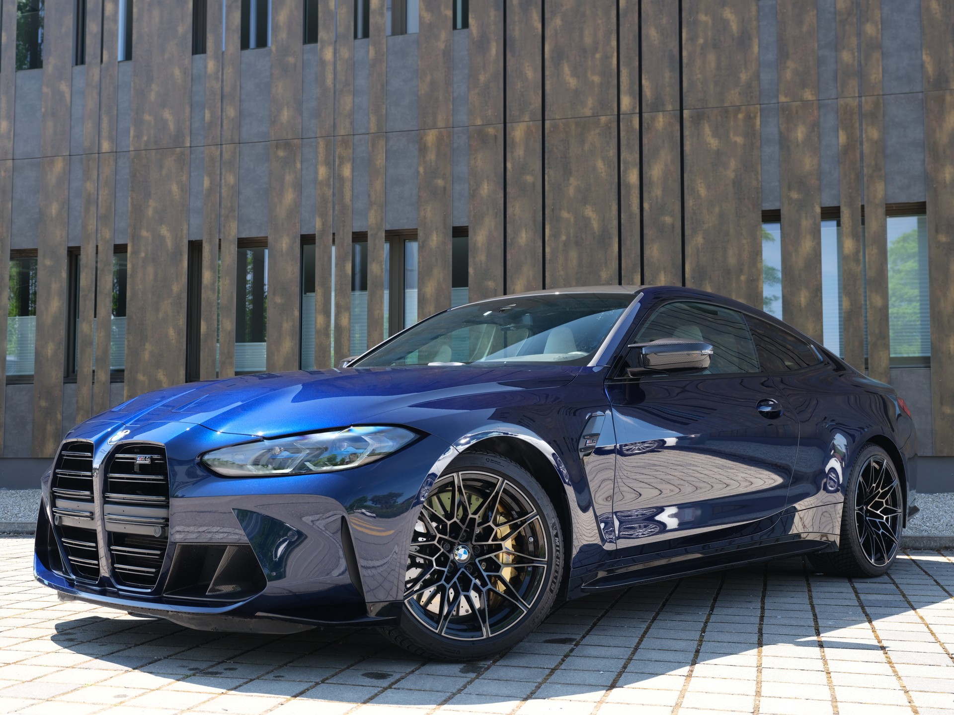 BMW M4 Coupé Competition-showroom-element-1
