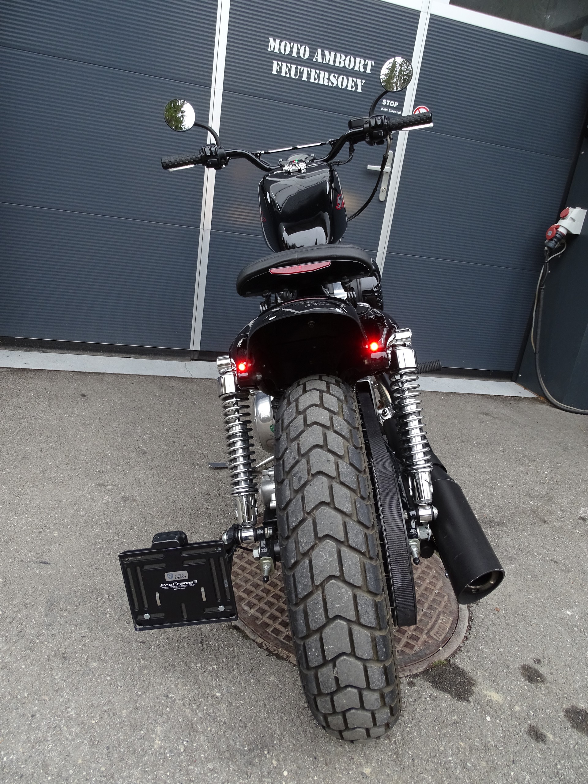HARLEY-DAVIDSON XL 883 Hugger Scrambler-image-8