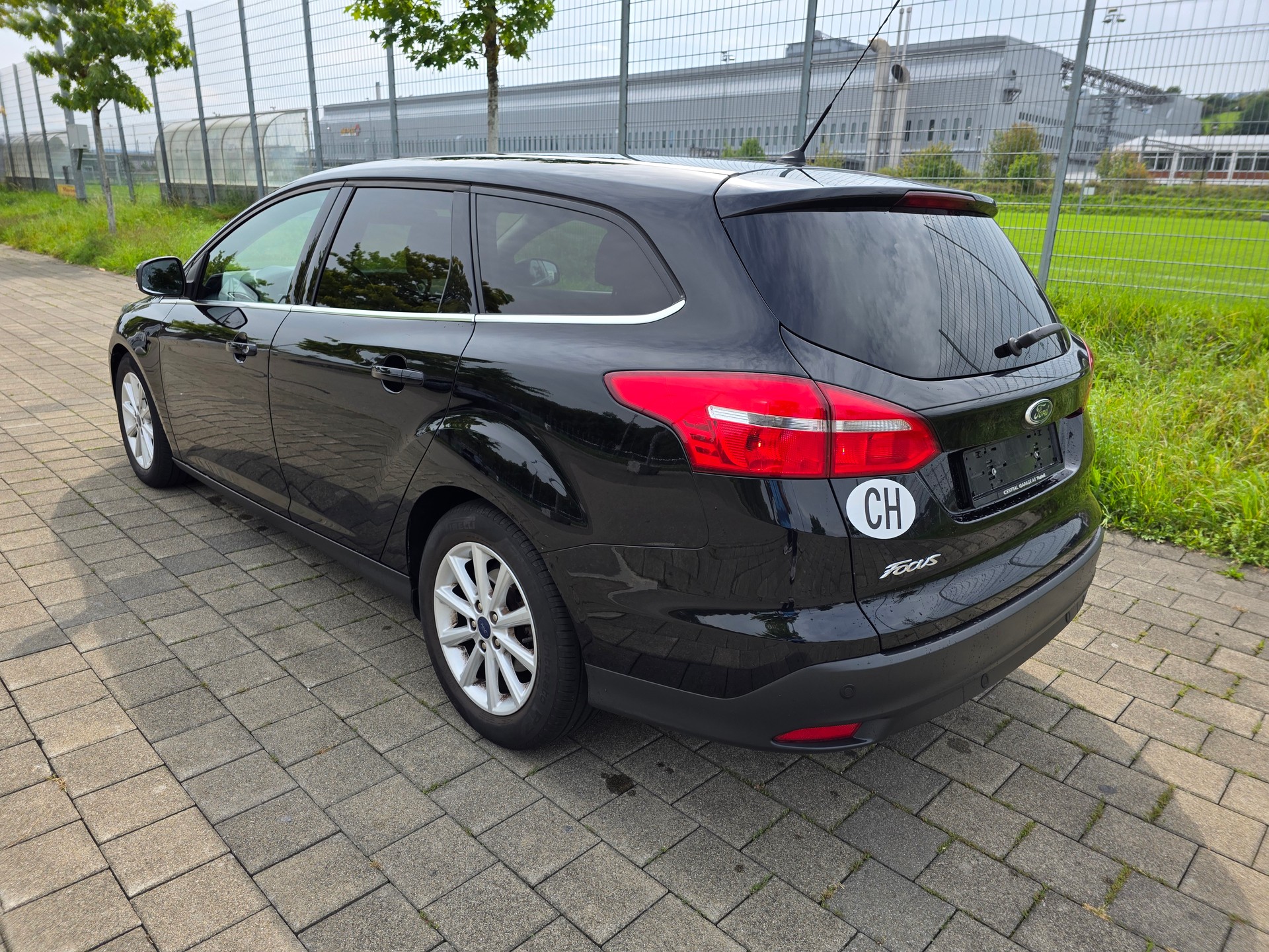 FORD Focus 2.0 TDCi Titanium Powershift-showroom-element-3