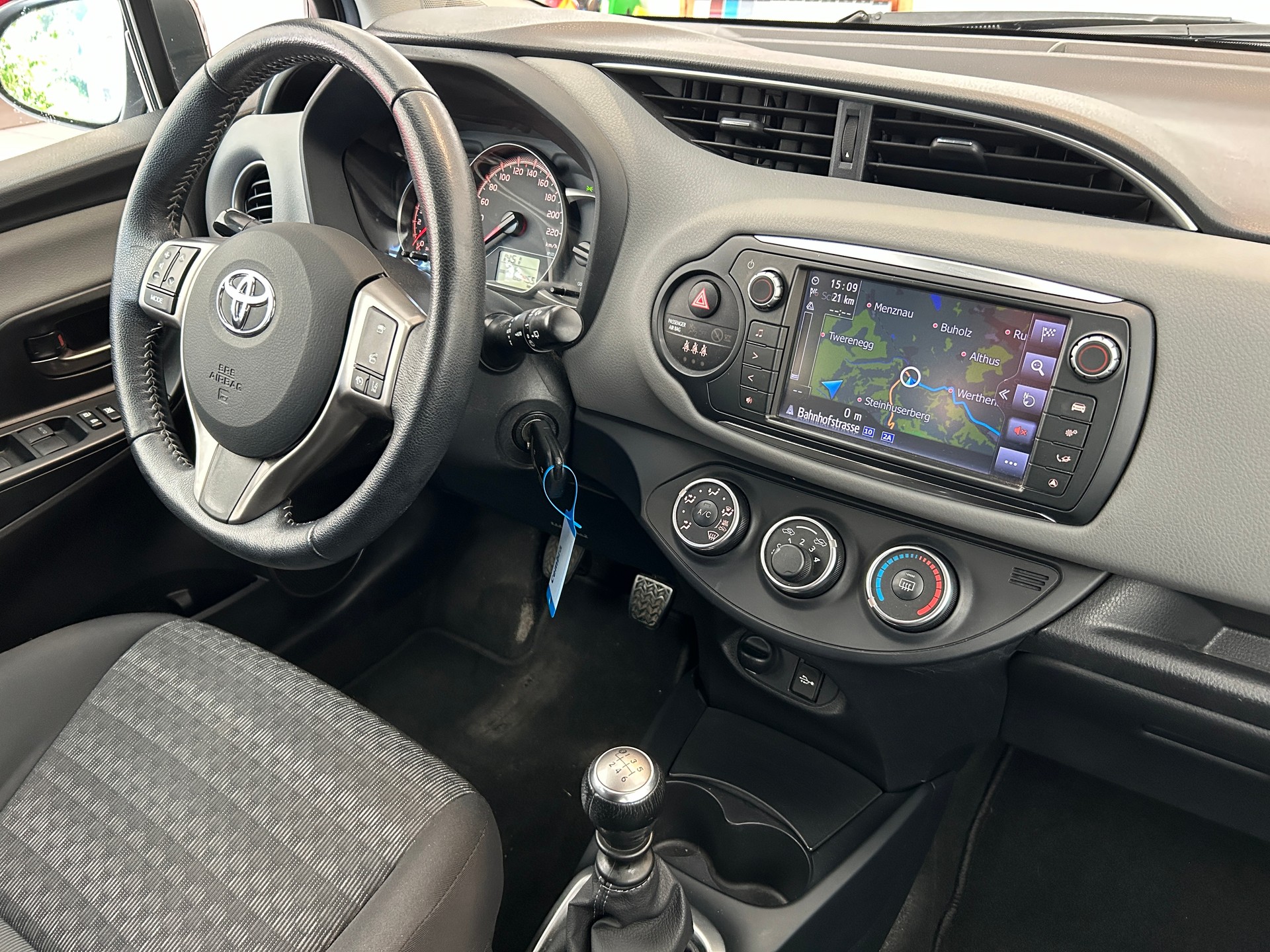 TOYOTA Yaris 1.33 Trend-image-7