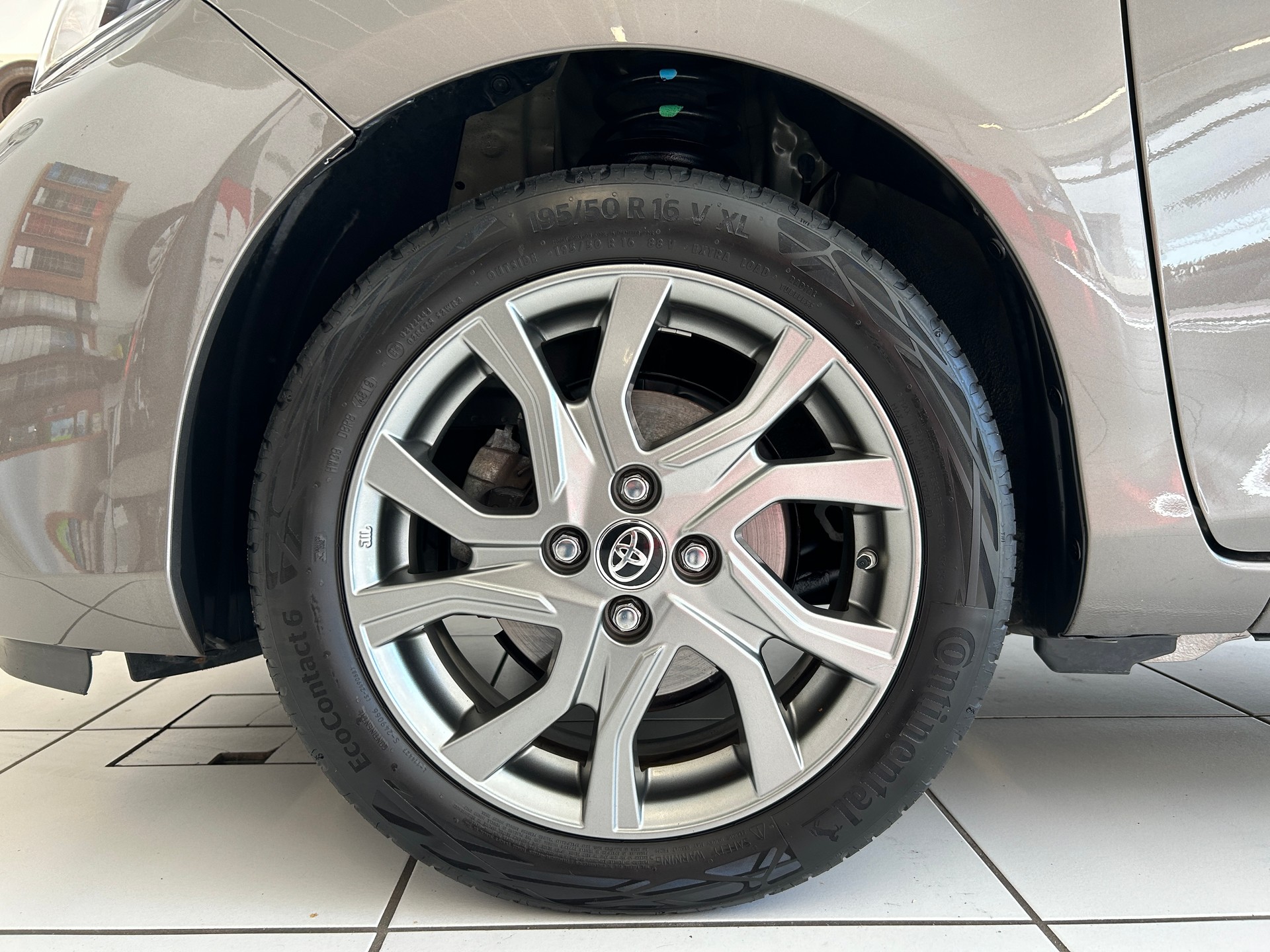 TOYOTA Yaris 1.33 Trend-image-12