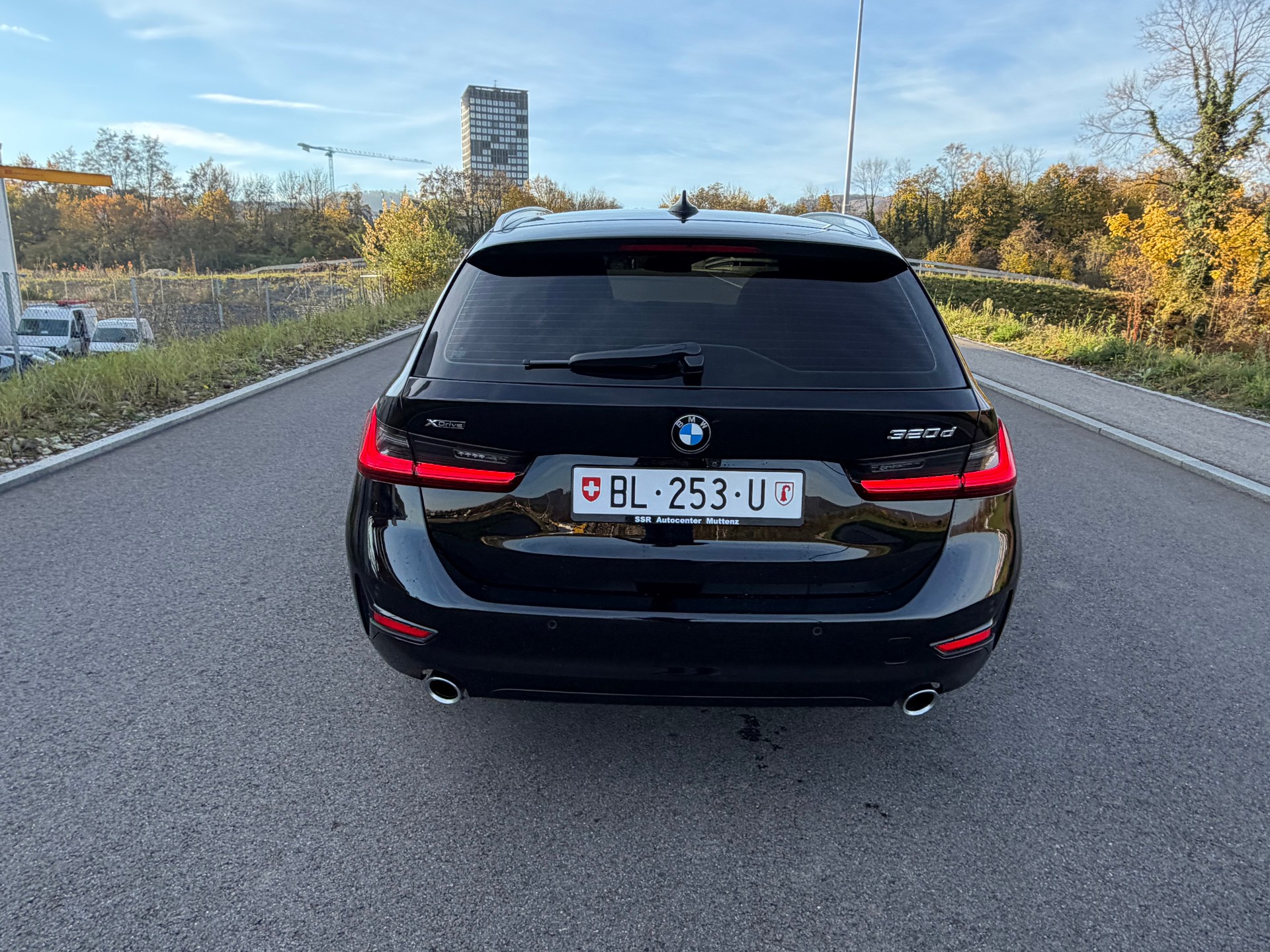 BMW 320d xDrive 48V Touring Sport Line Steptronic-image-10