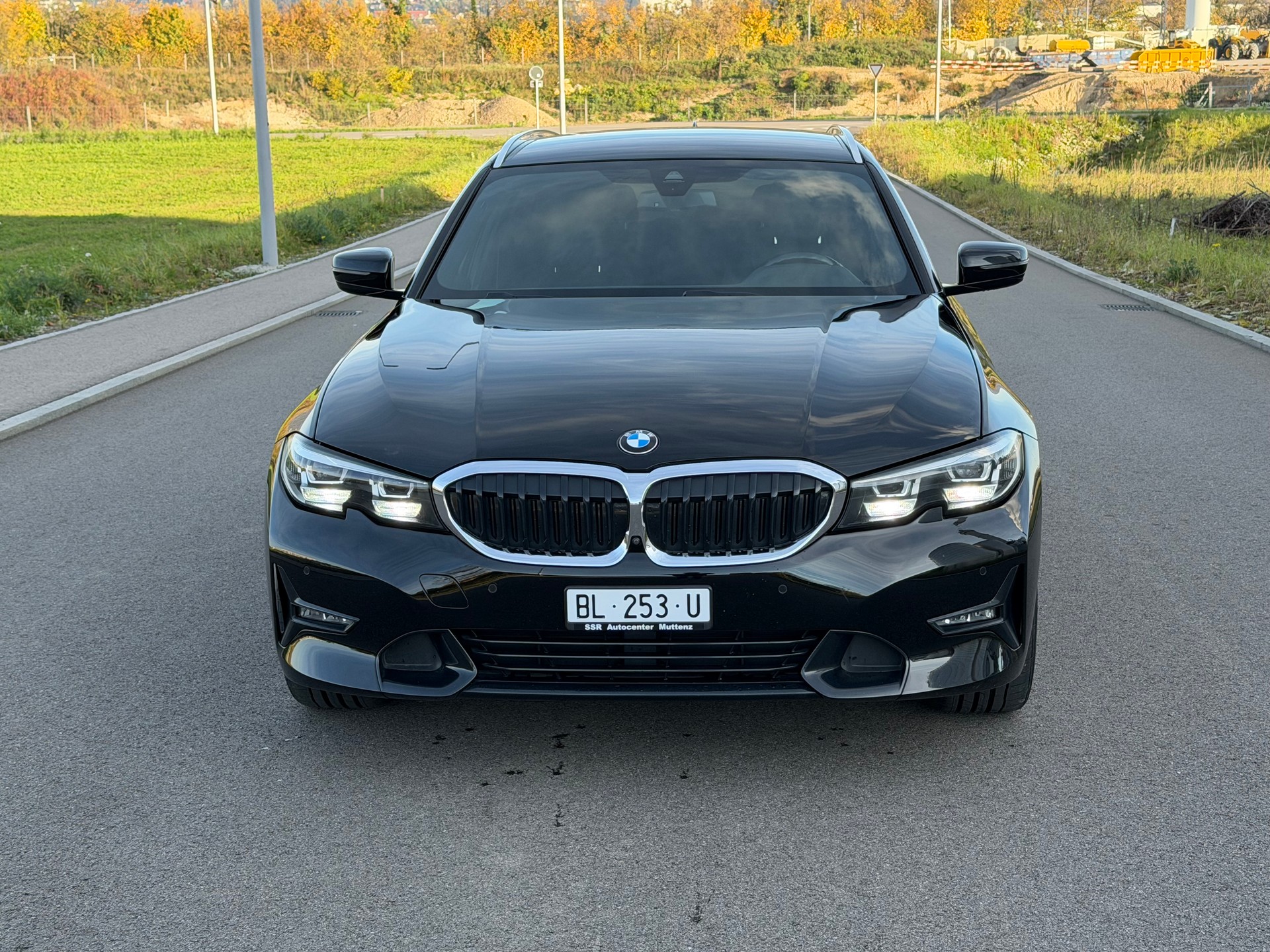 BMW 320d xDrive 48V Touring Sport Line Steptronic-image-4