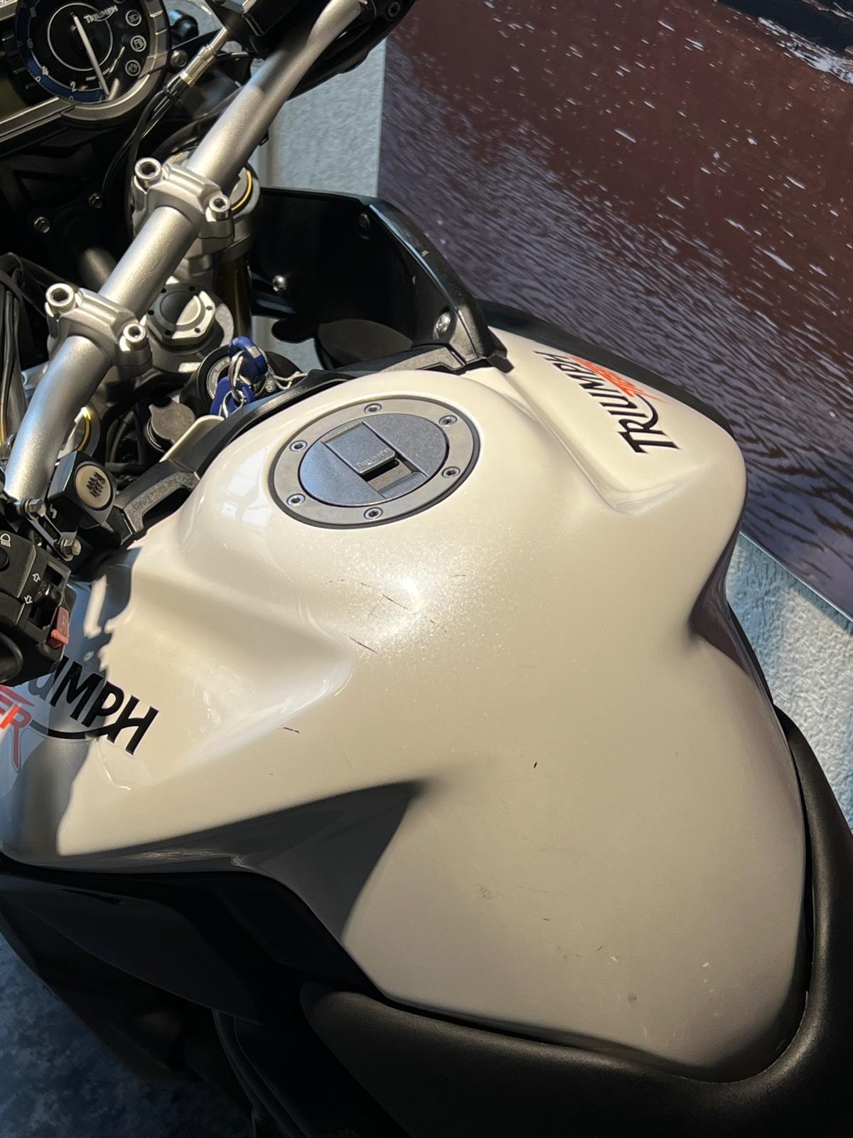 TRIUMPH Tiger 800 ABS-image-6