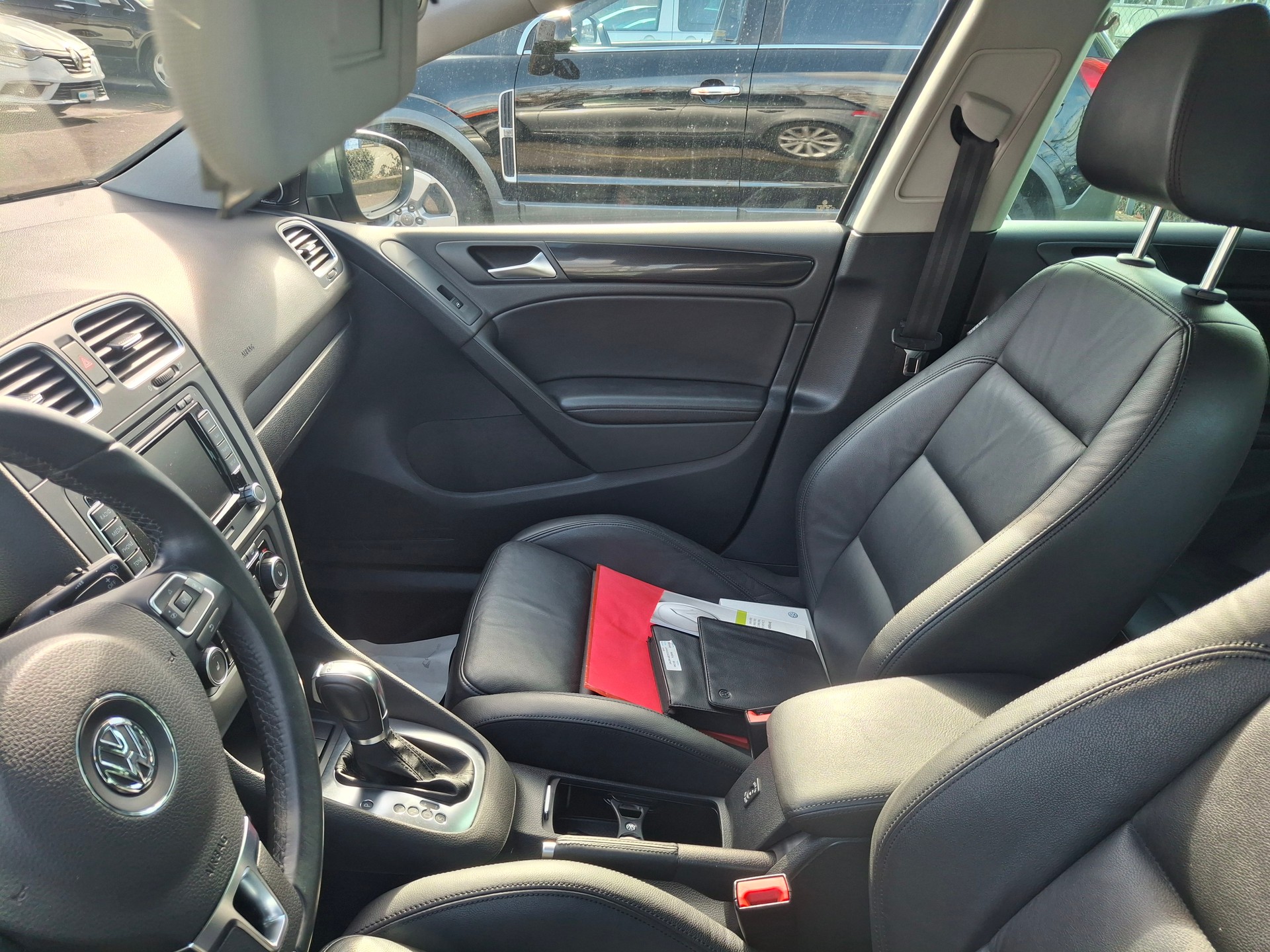 VW Golf 1.4 TSI Highline DSG-image-23