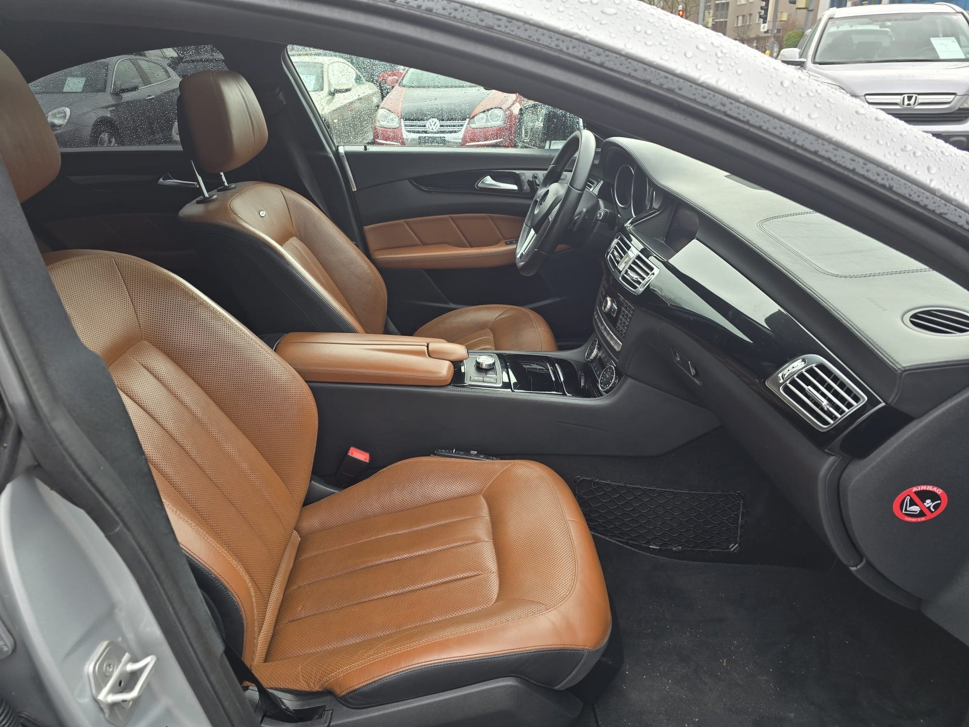 MERCEDES-BENZ CLS 500 4Matic 7G-Tronic-image-13