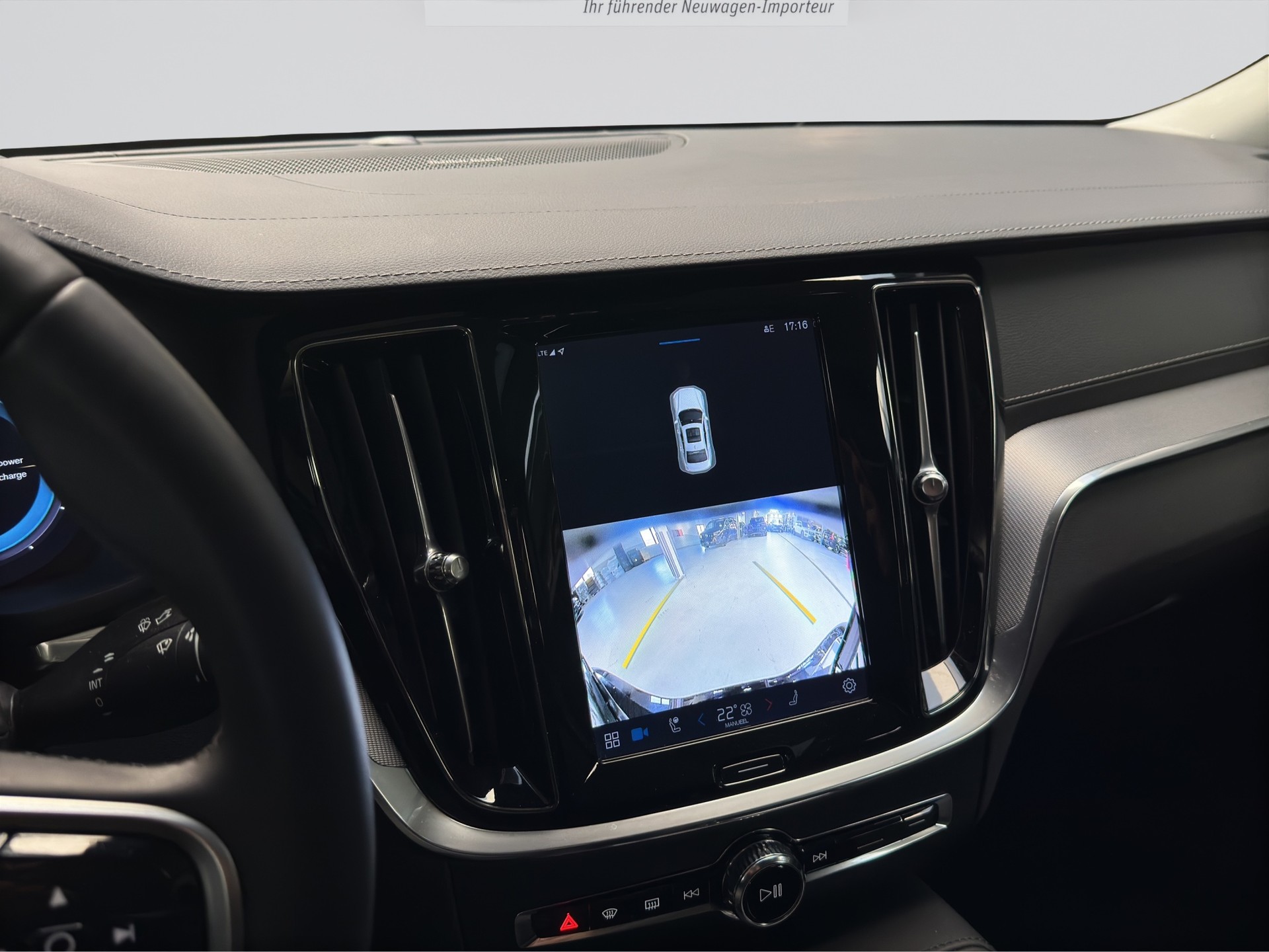 VOLVO S60 T8 e AWD Ultimate Dark Geartronic-image-13