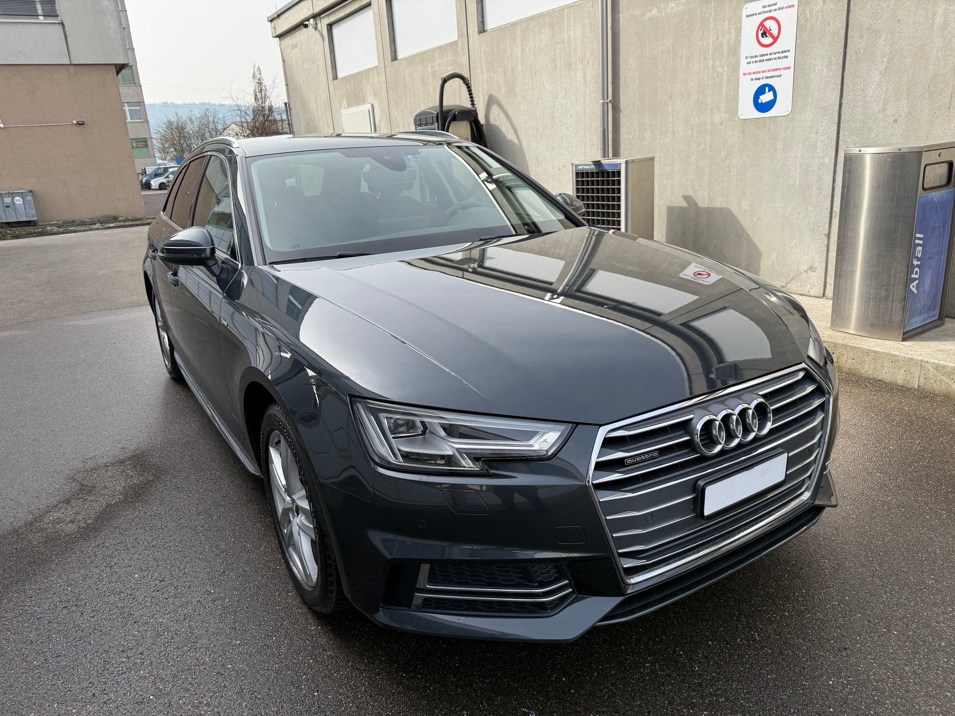 AUDI A4 Avant 2.0 TDI quattro S-tronic *S-Line *CH Fahrzeug *Ab MFK *Tempomat *Zwei Schlüssel *8 Fach bereift-image-1