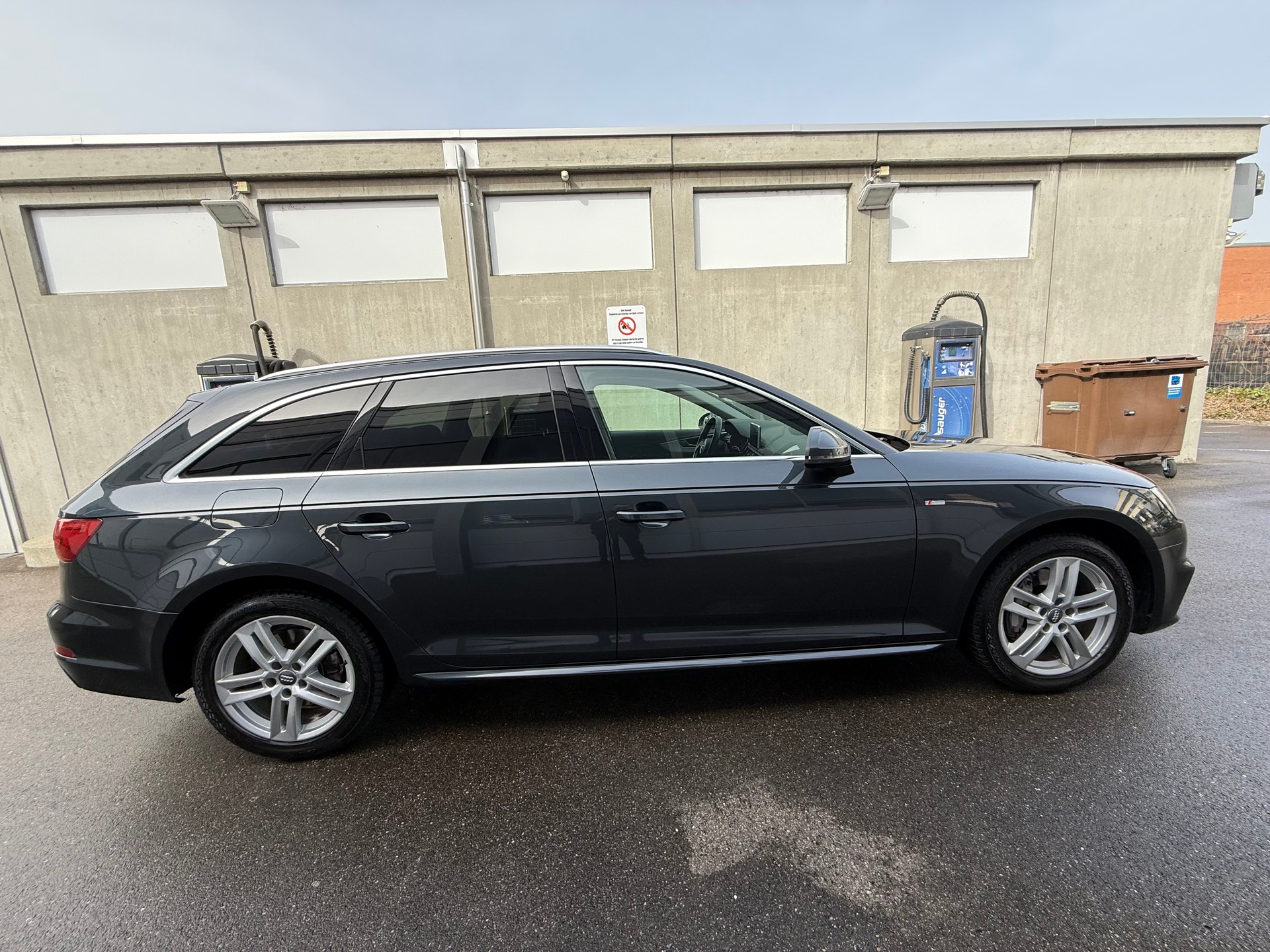 AUDI A4 Avant 2.0 TDI quattro S-tronic *S-Line *CH Fahrzeug *Ab MFK *Tempomat *Zwei Schlüssel *8 Fach bereift-image-2