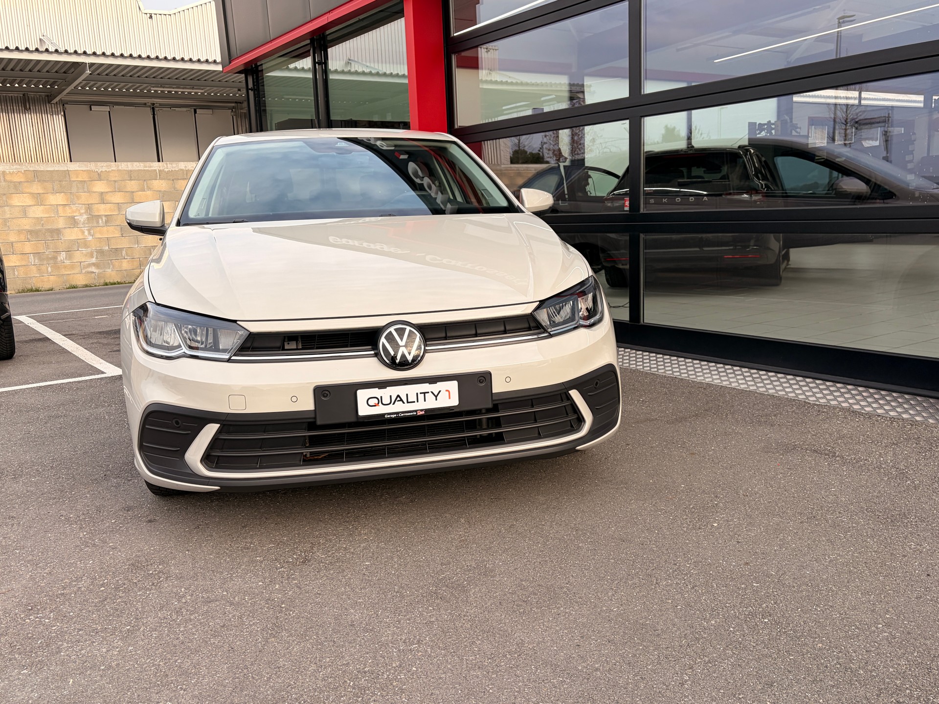 VW Polo 1.0 TSI Basis-image-2
