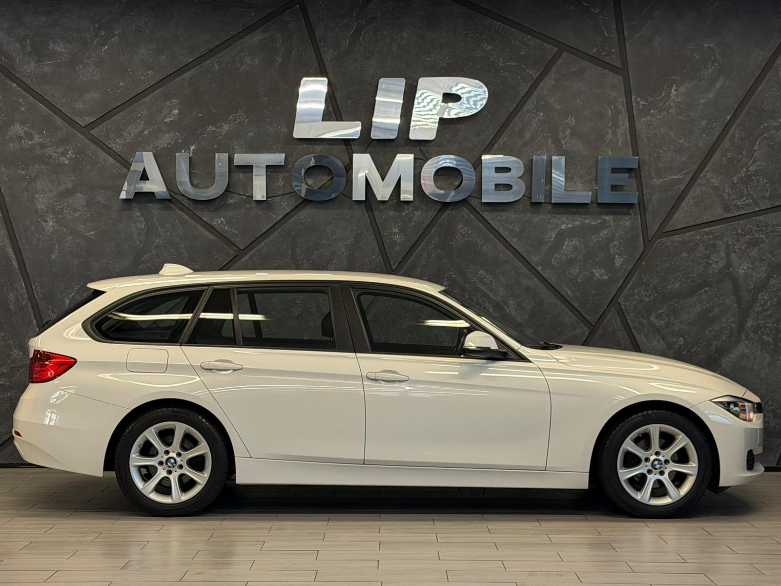 BMW 316d Touring Business-showroom-element-3