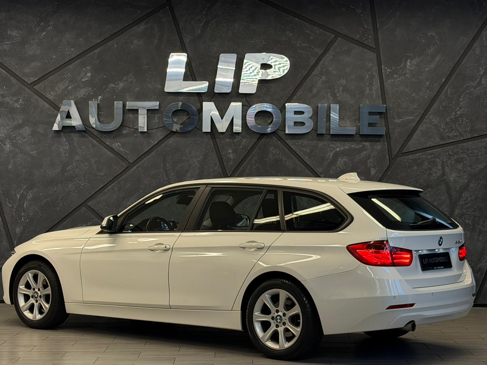 BMW 316d Touring Business-image-7