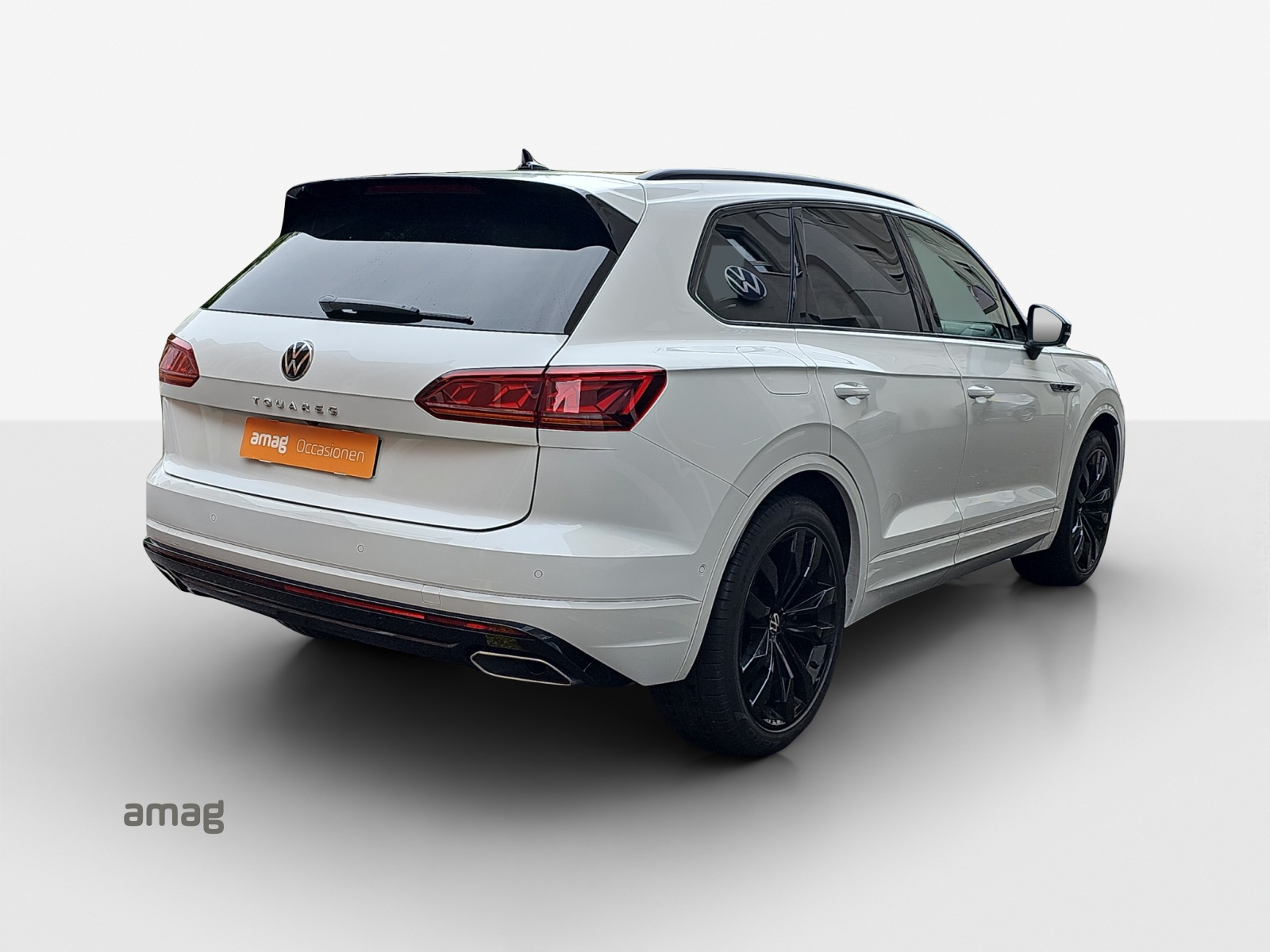 VW Touareg 3.0 TSI R-Line Tiptronic-image-4