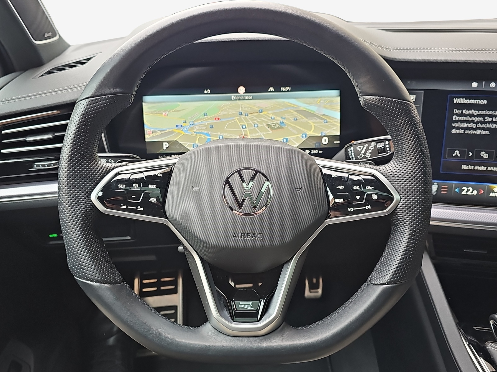 VW Touareg 3.0 TSI R-Line Tiptronic-image-9
