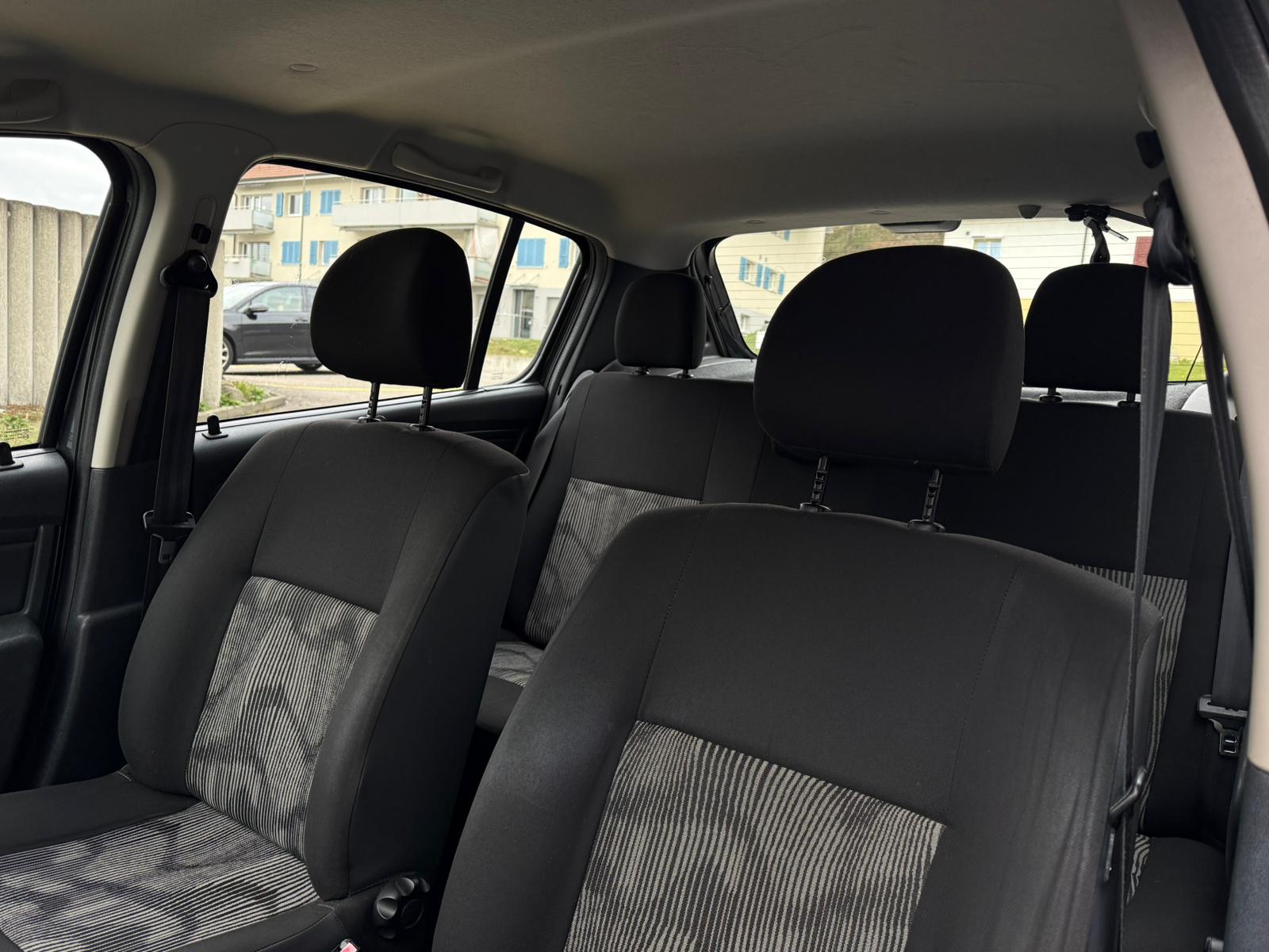 DACIA Sandero 1.2 Ambiance-image-13