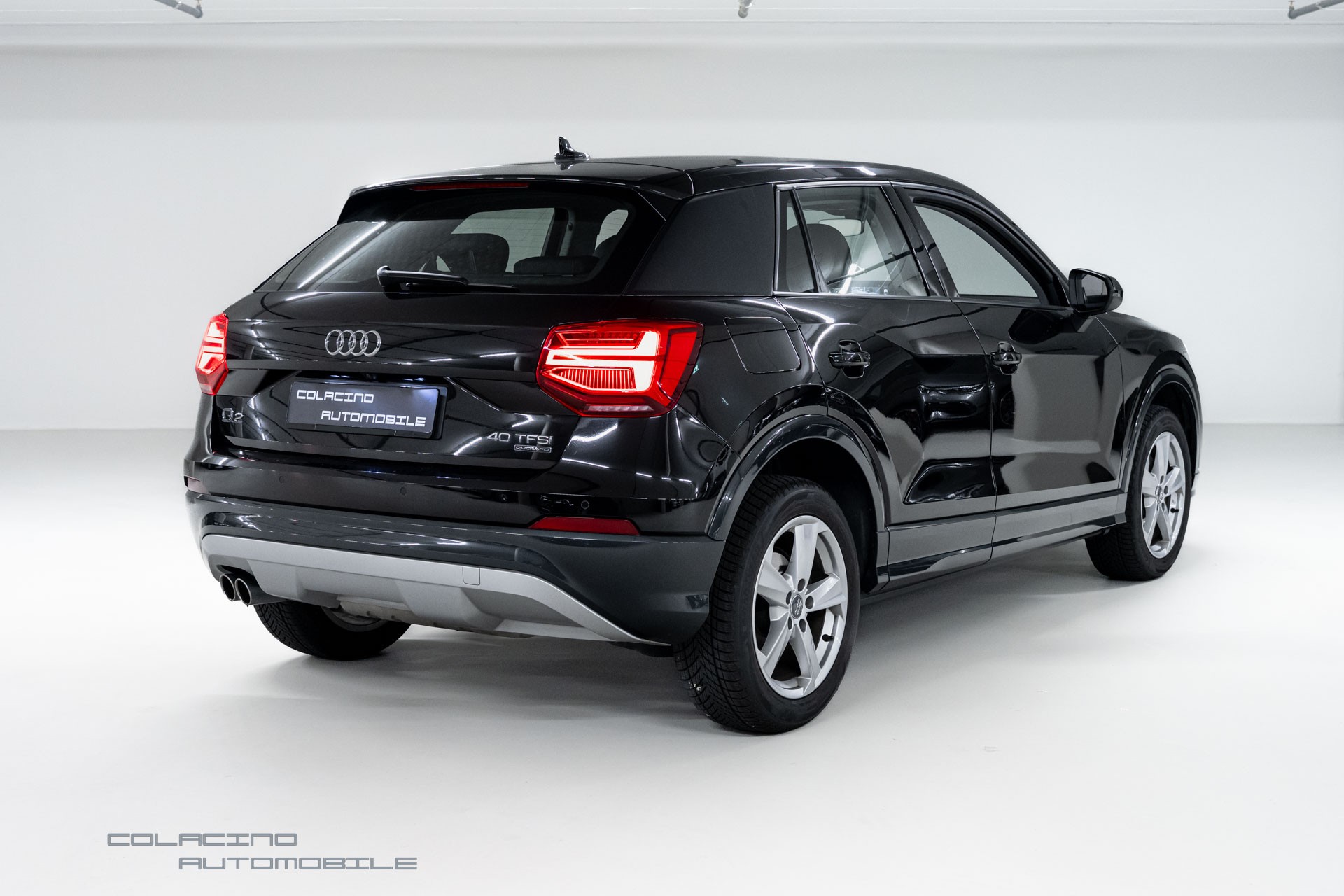 AUDI Q2 40 TFSI Sport quattro S-tronic-showroom-element-1