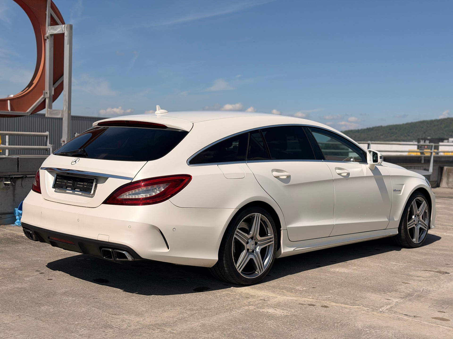 MERCEDES-BENZ CLS 63 AMG 4Matic-image-4