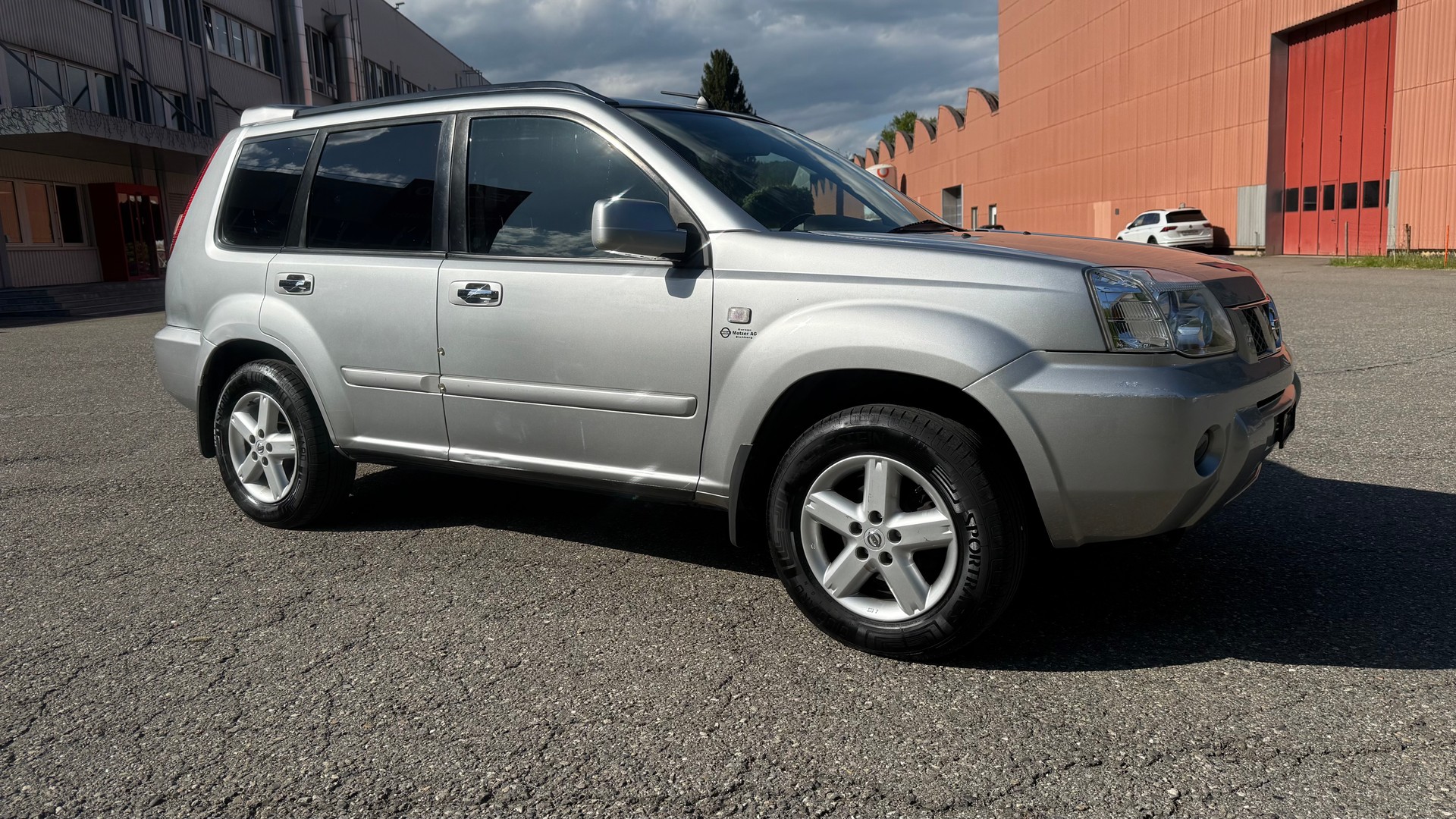 NISSAN X-TRAIL-image-2