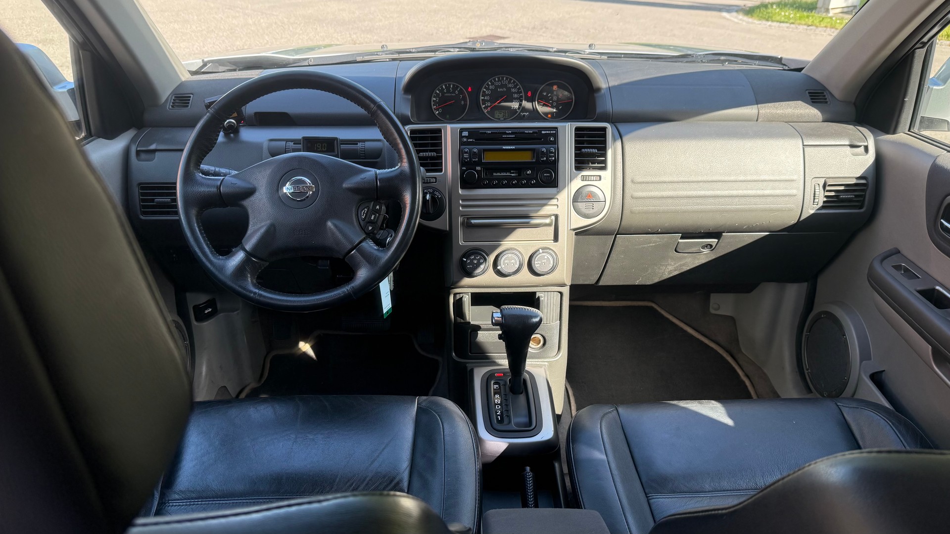 NISSAN X-TRAIL-image-8