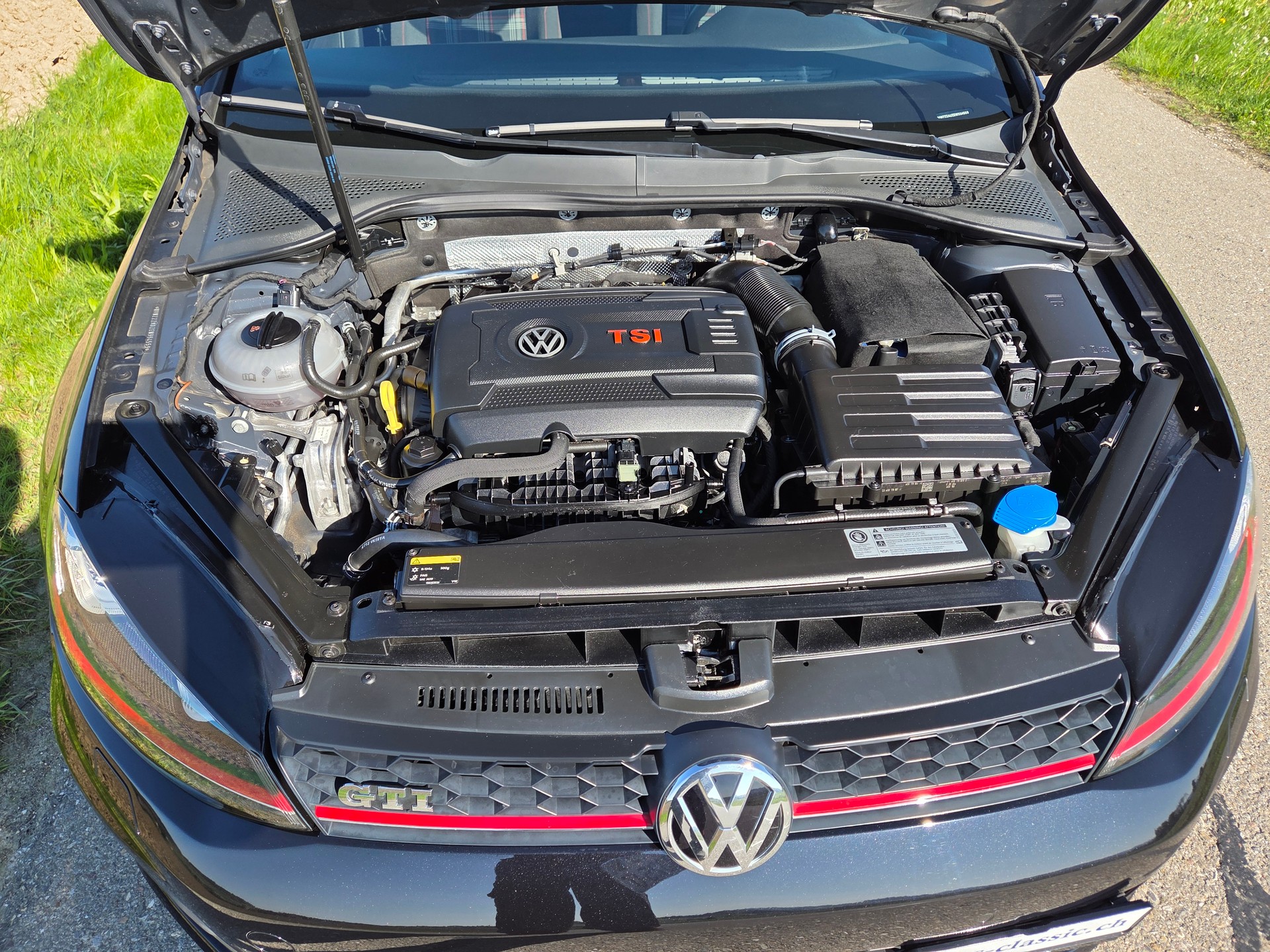 VW Golf 2.0 TSI GTI Performance-image-15