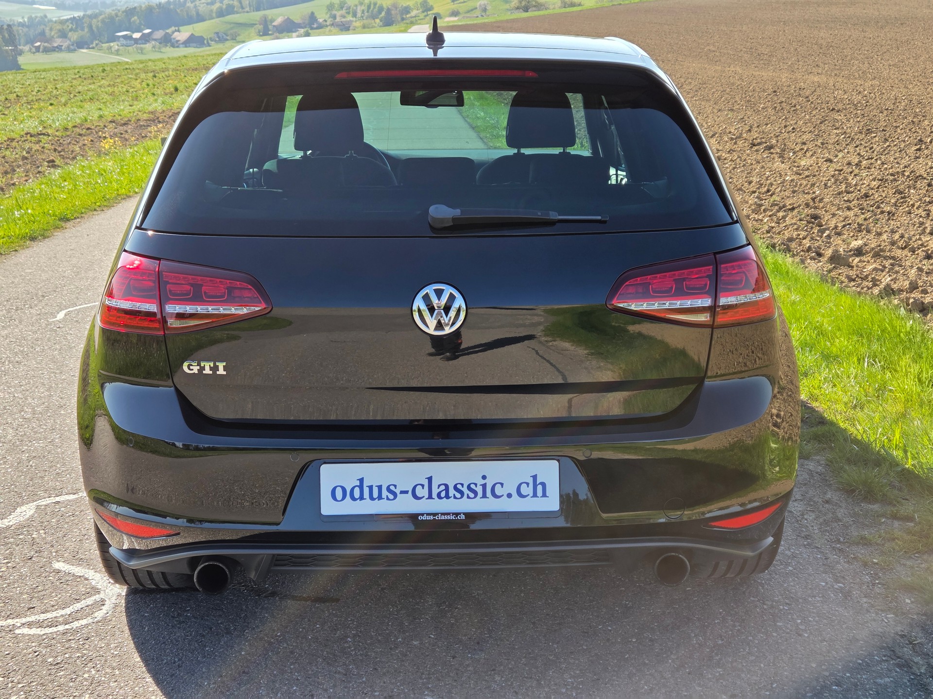 VW Golf 2.0 TSI GTI Performance-image-5