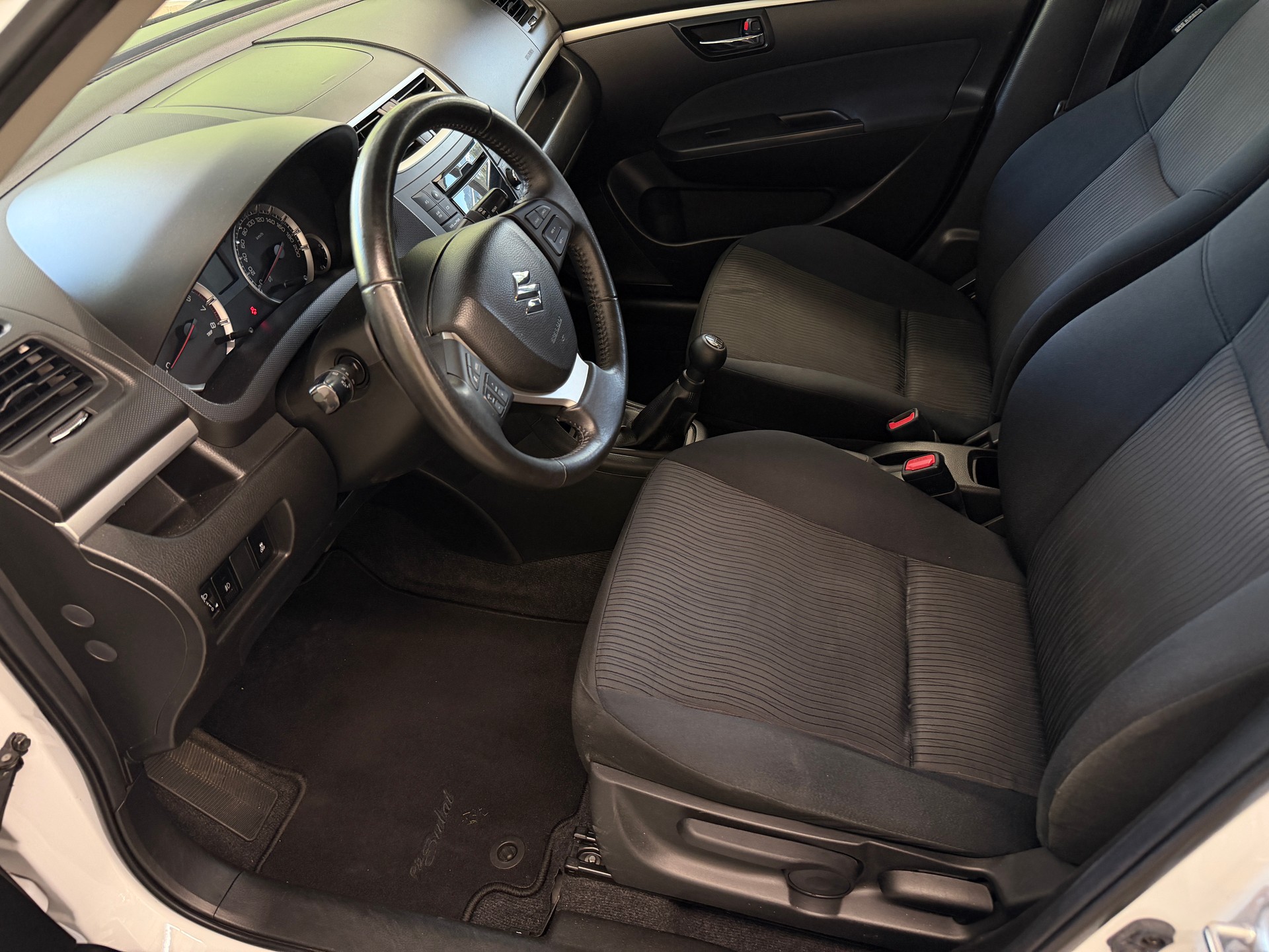 SUZUKI Swift 1.2i 16V GL Top Piz Sulai 4x4-image-10