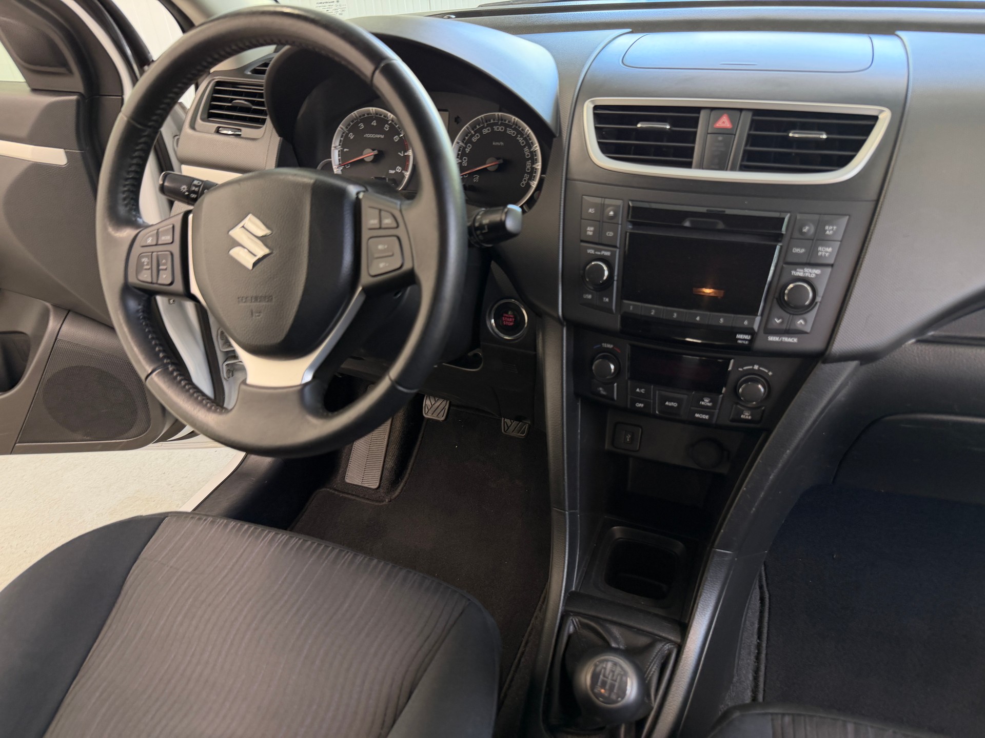 SUZUKI Swift 1.2i 16V GL Top Piz Sulai 4x4-image-17