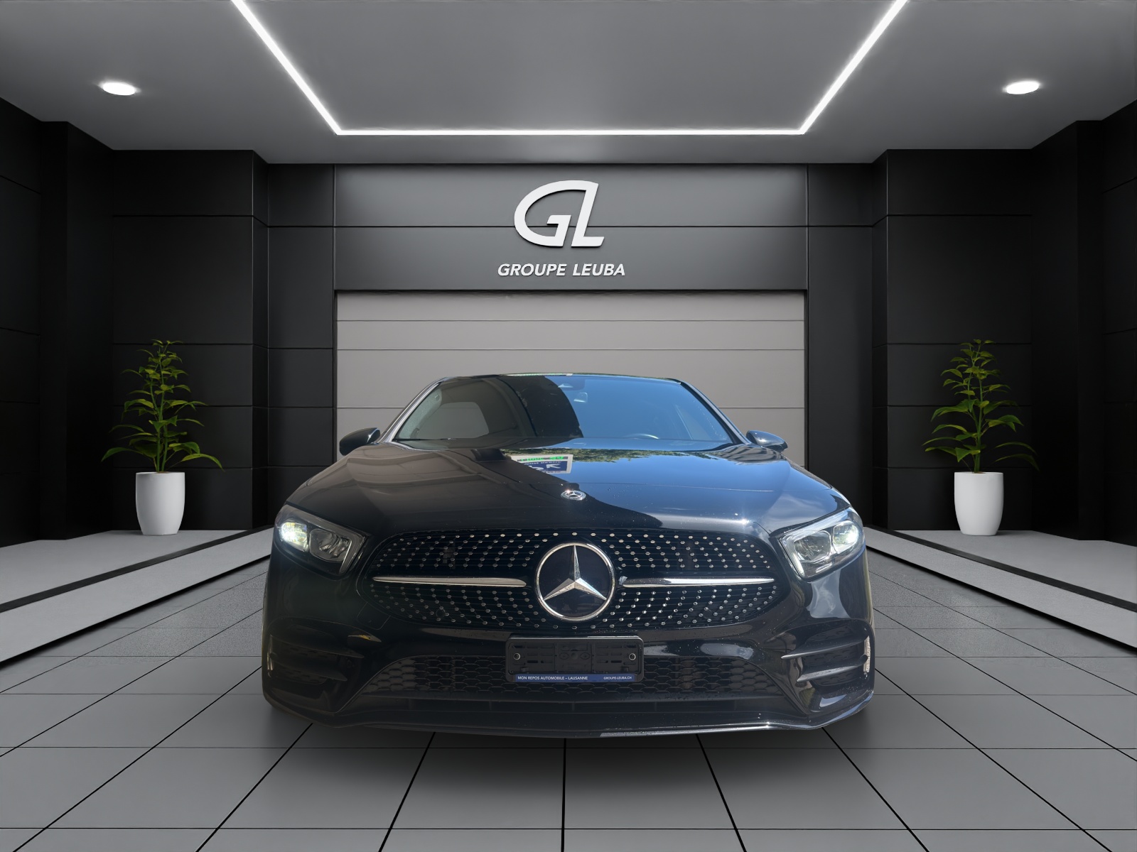 MERCEDES-BENZ A 200 AMG Line-showroom-element-1