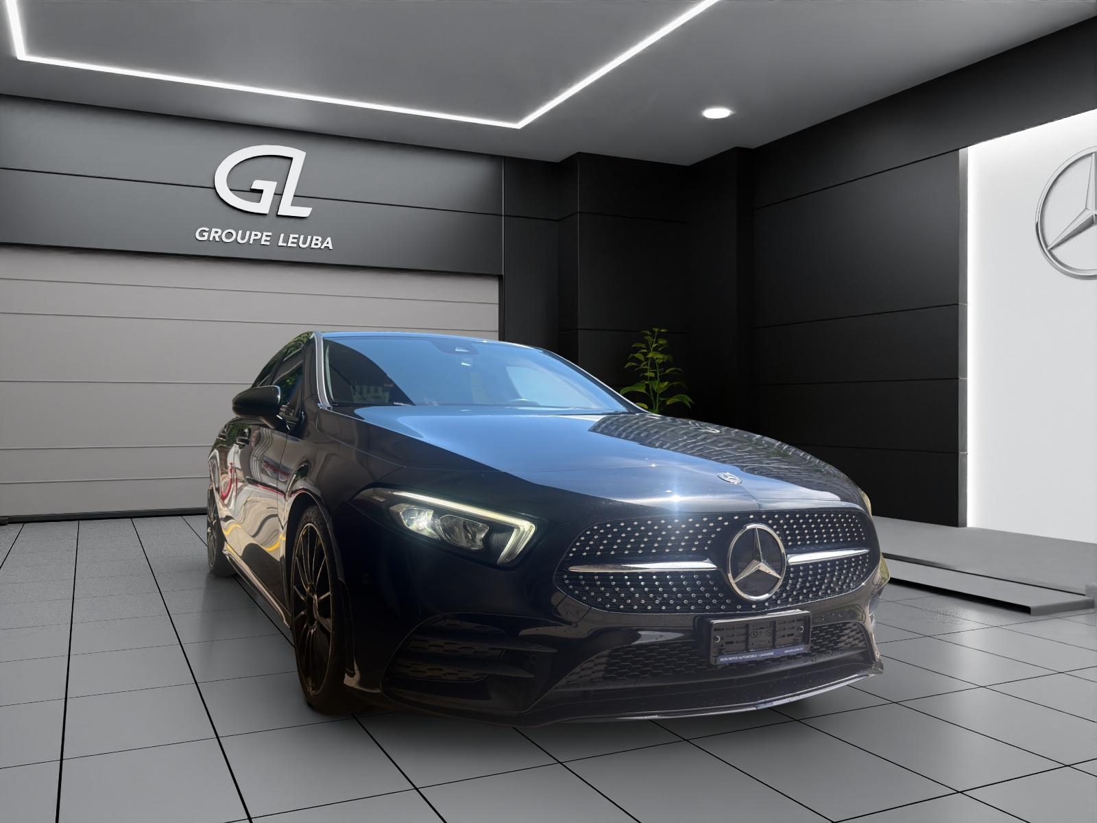 MERCEDES-BENZ A 200 AMG Line