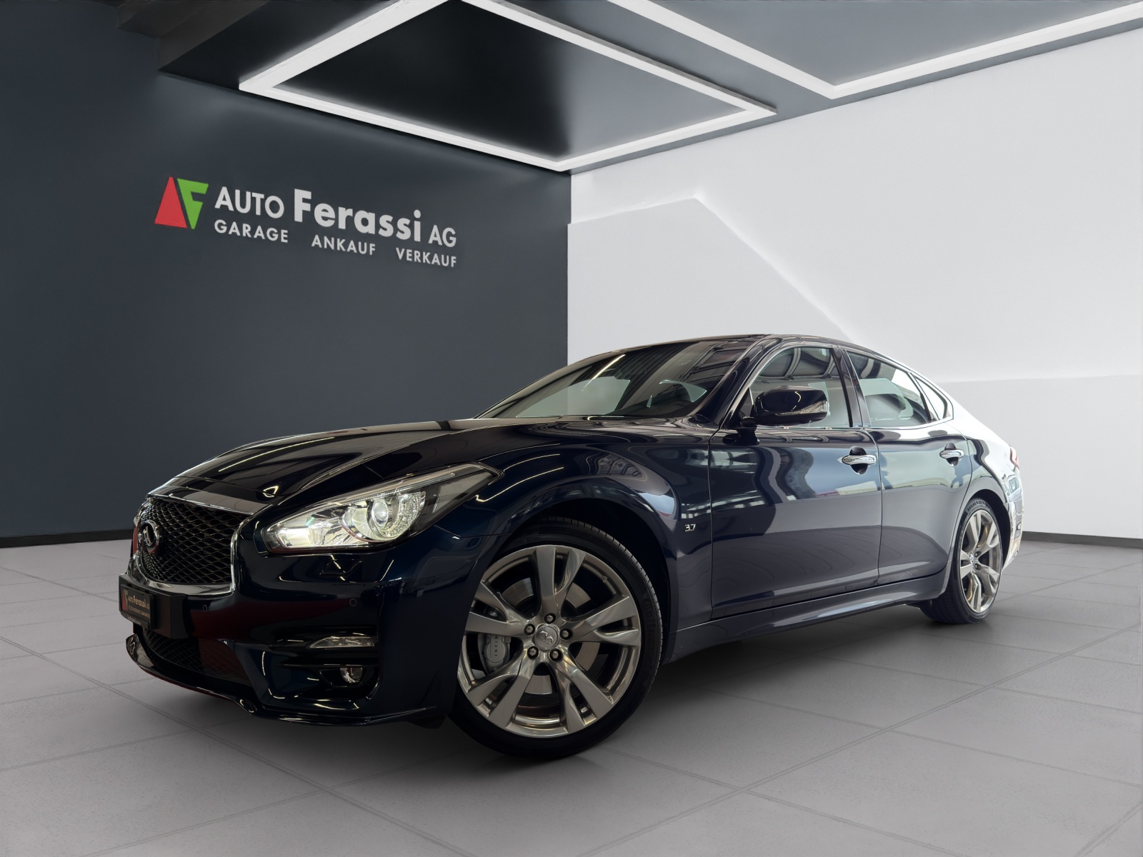INFINITI Q70 3.7 S Premium Automatic