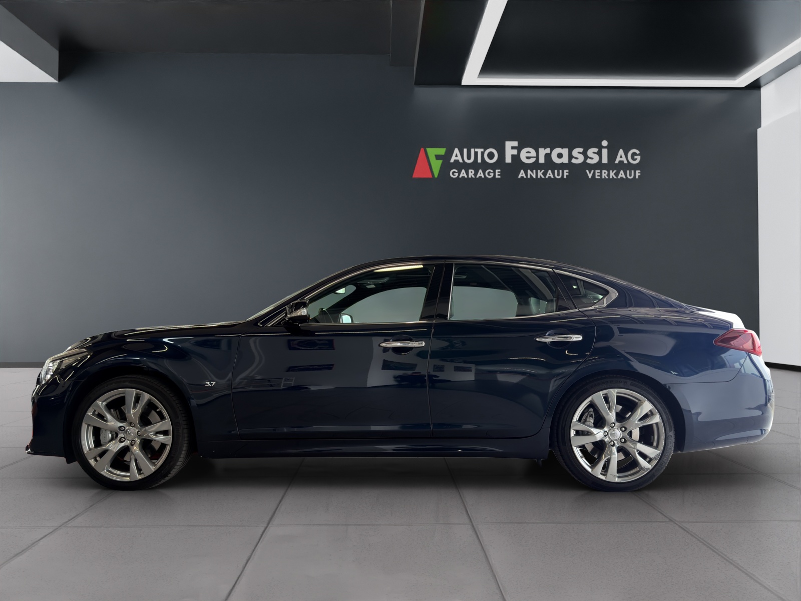 INFINITI Q70 3.7 S Premium Automatic-showroom-element-1