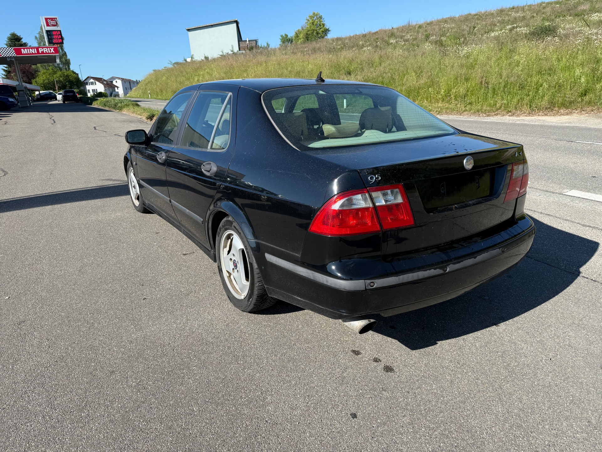 SAAB 9-5 2.3T Aero-image-3