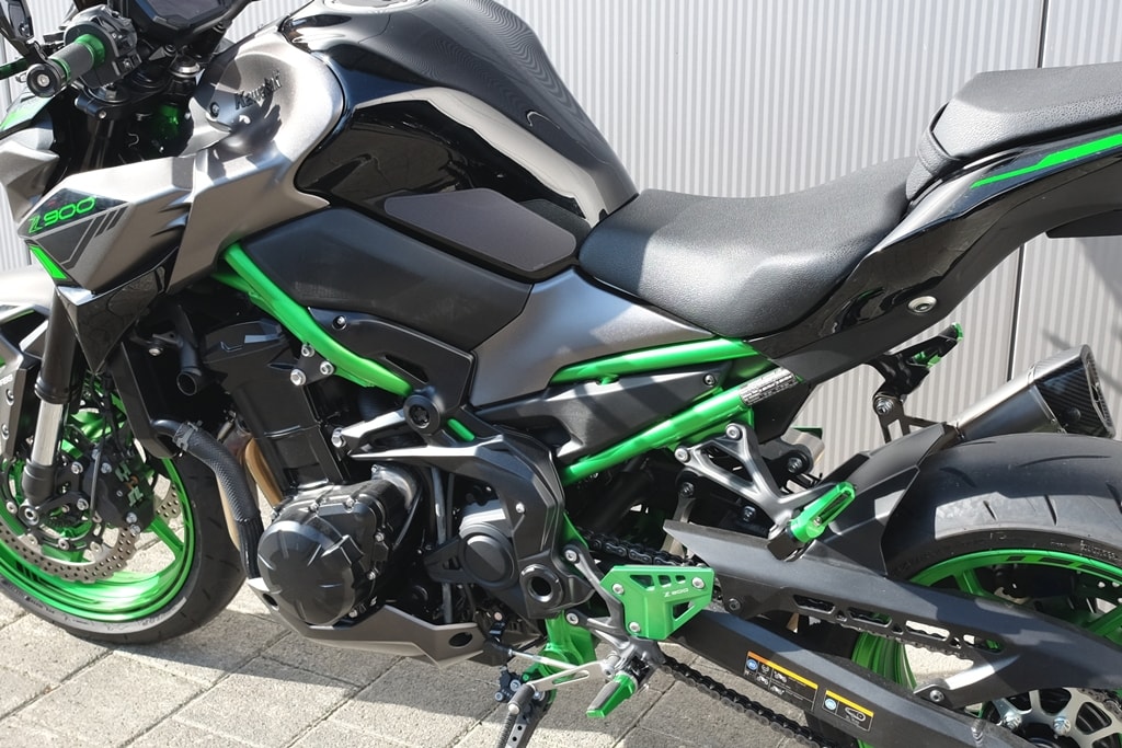 KAWASAKI Z 900-image-5