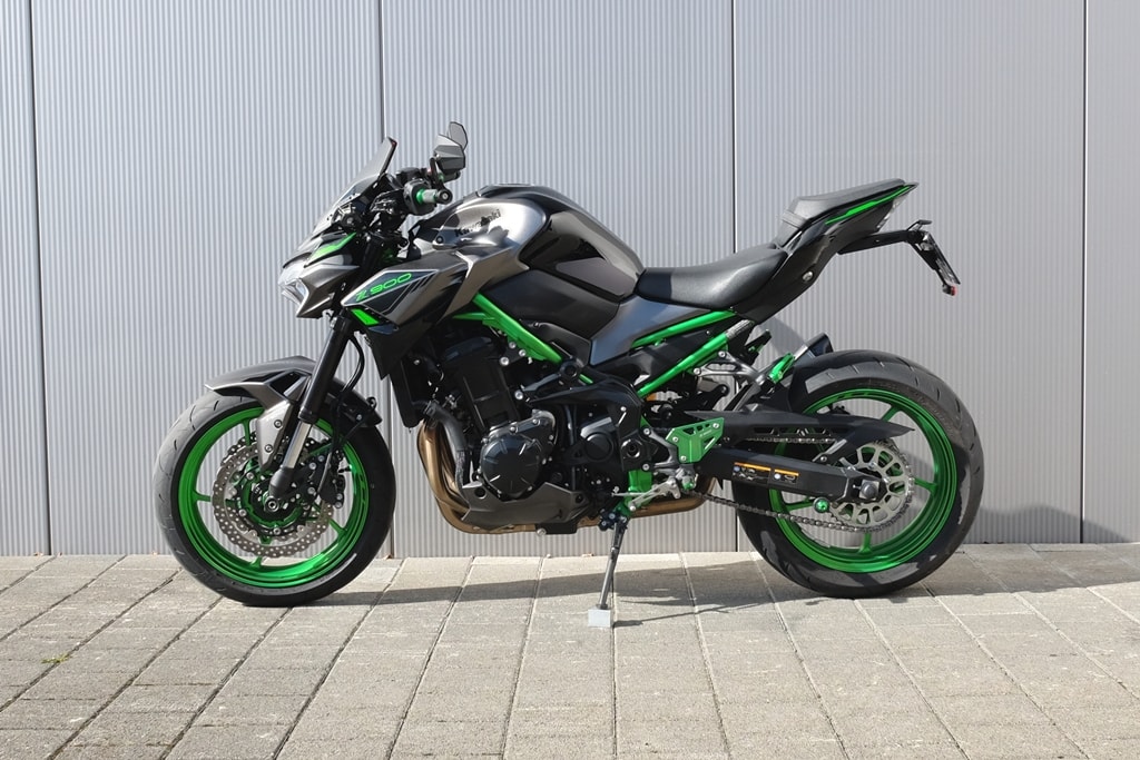 KAWASAKI Z 900-image-3