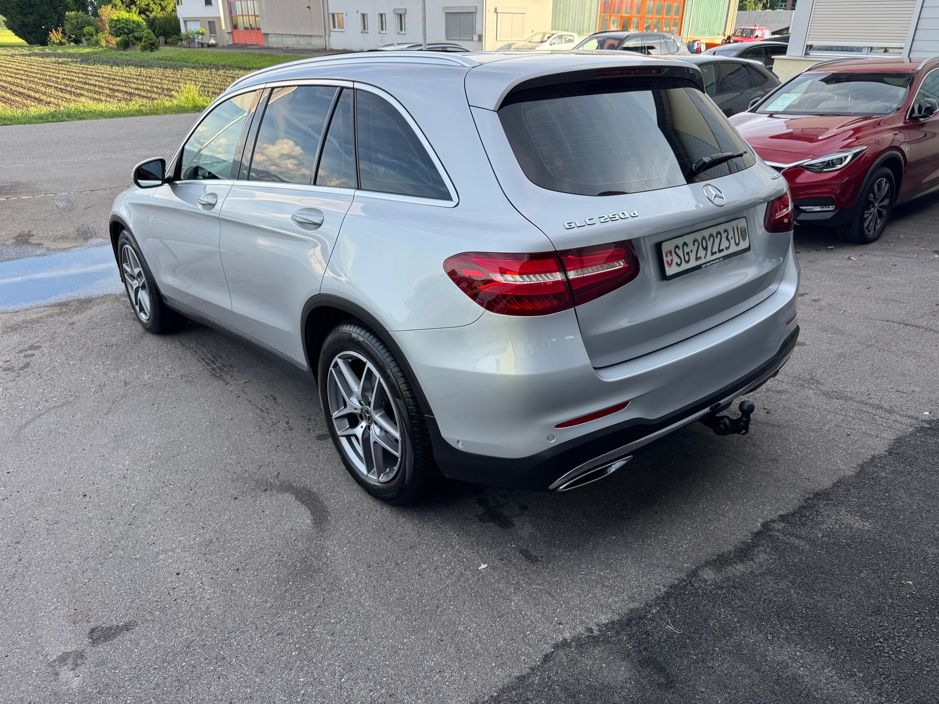 MERCEDES-BENZ GLC 250 d AMG Line 4Matic 9G-Tronic-image-2
