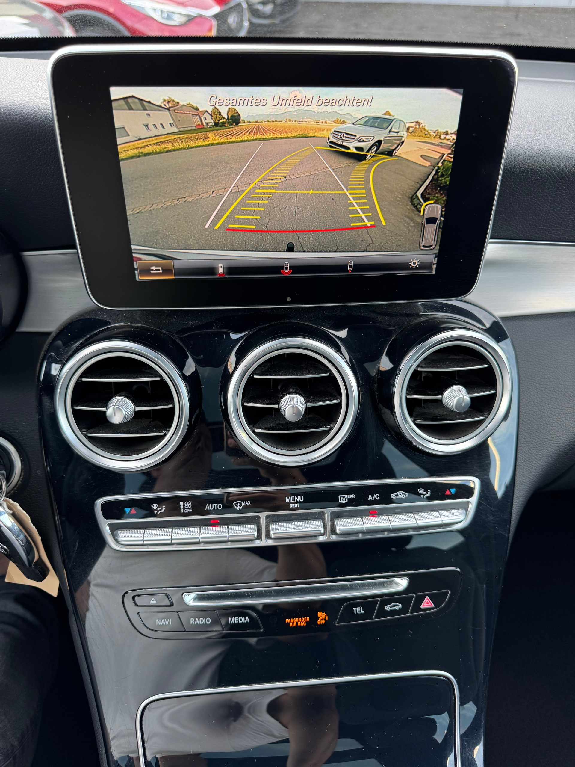 MERCEDES-BENZ GLC 250 d AMG Line 4Matic 9G-Tronic-image-8