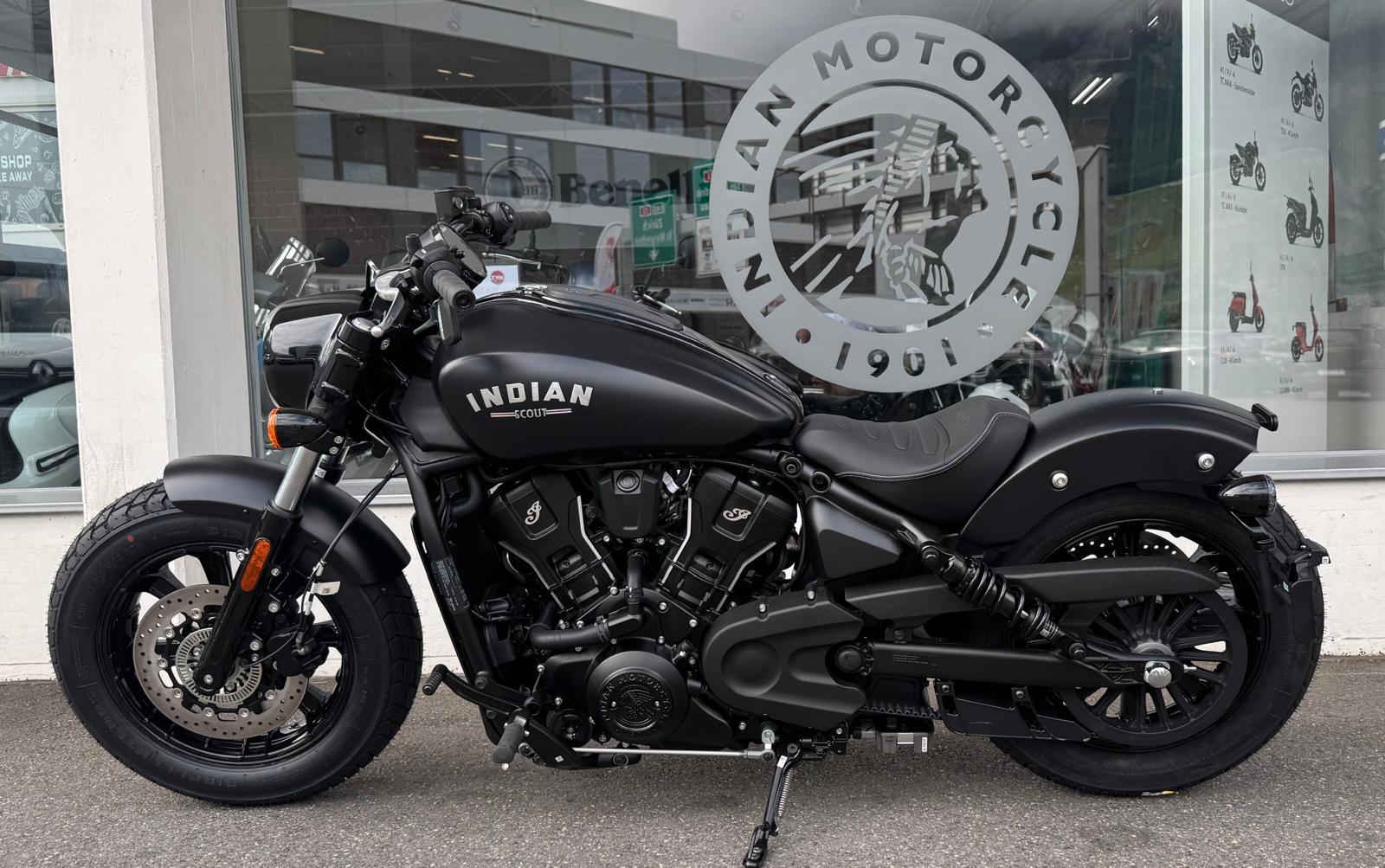 INDIAN Scout Bobber Limited + Tech-image-11