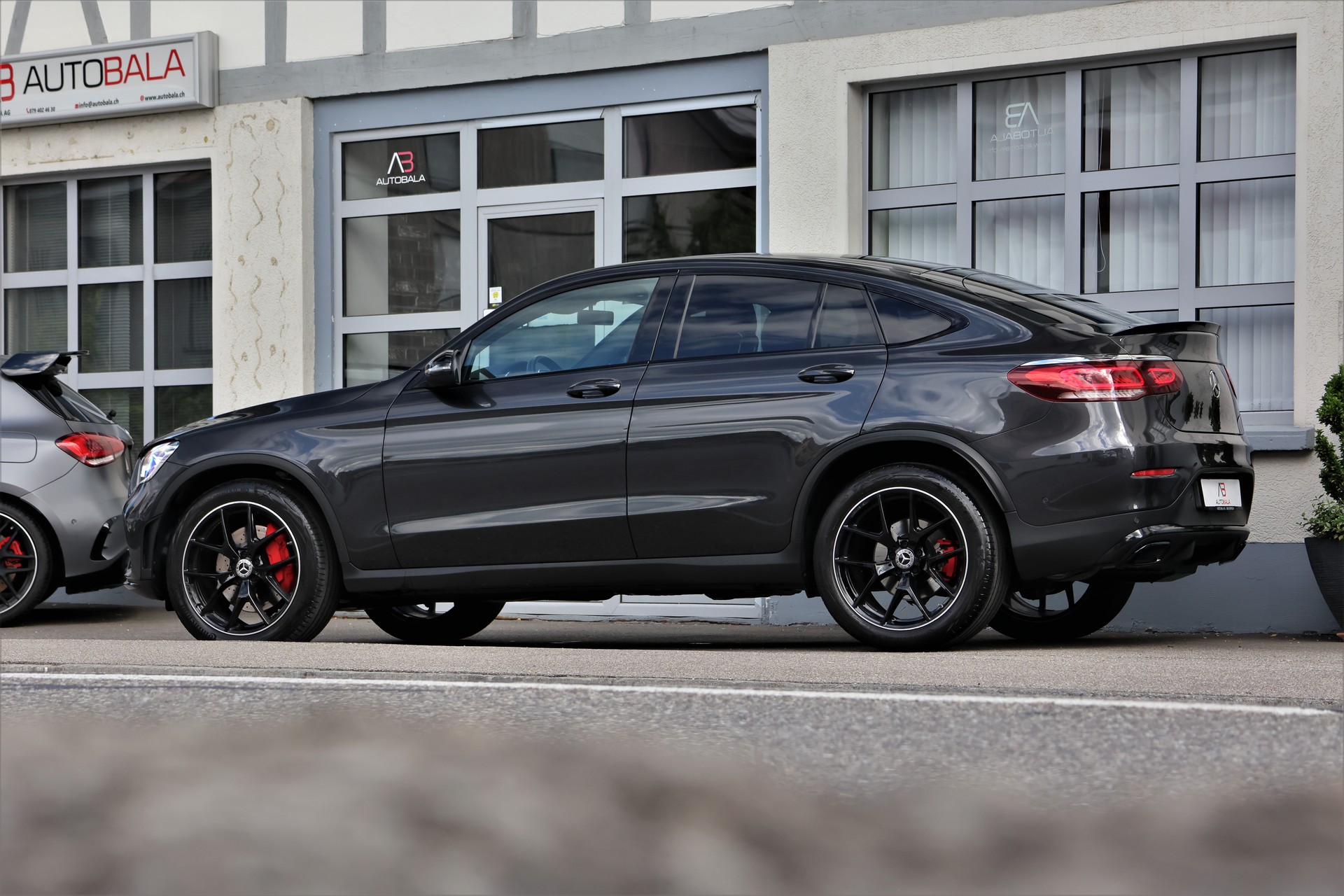 MERCEDES-BENZ GLC Coupé 220 d AMG Line 4Matic 9G-Tronic (CH) + 2.5T AHK-showroom-element-3