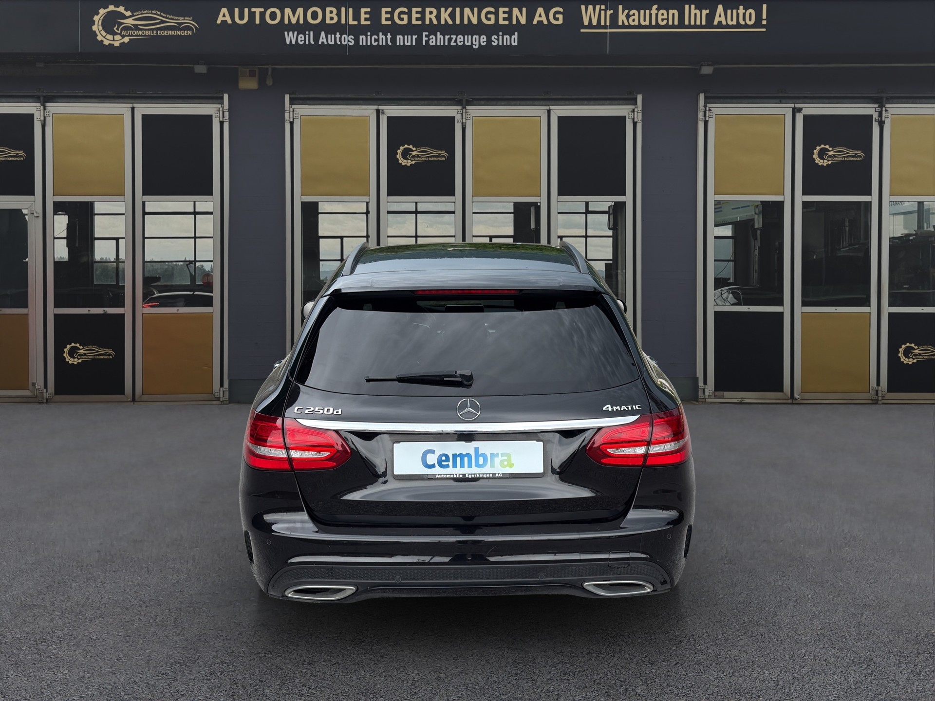 MERCEDES-BENZ C 250 d Swiss Star AMG Line 4Matic 9G-Tronic-image-5
