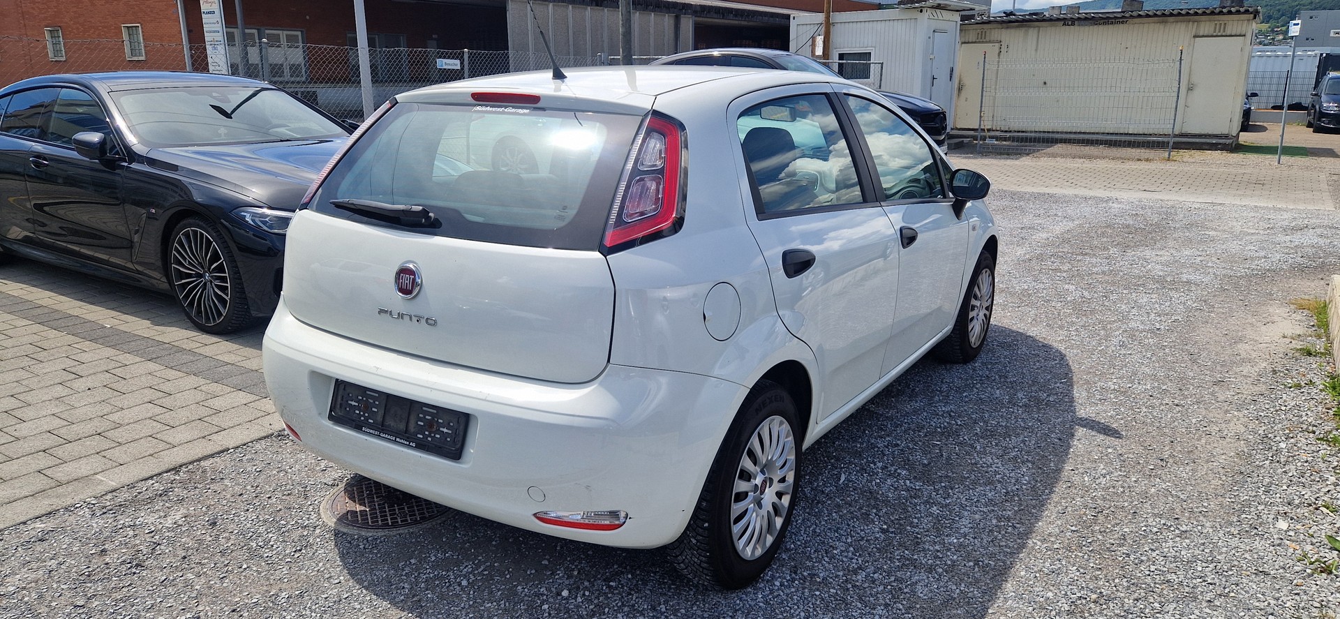 FIAT Punto 1.4 Lounge-image-3