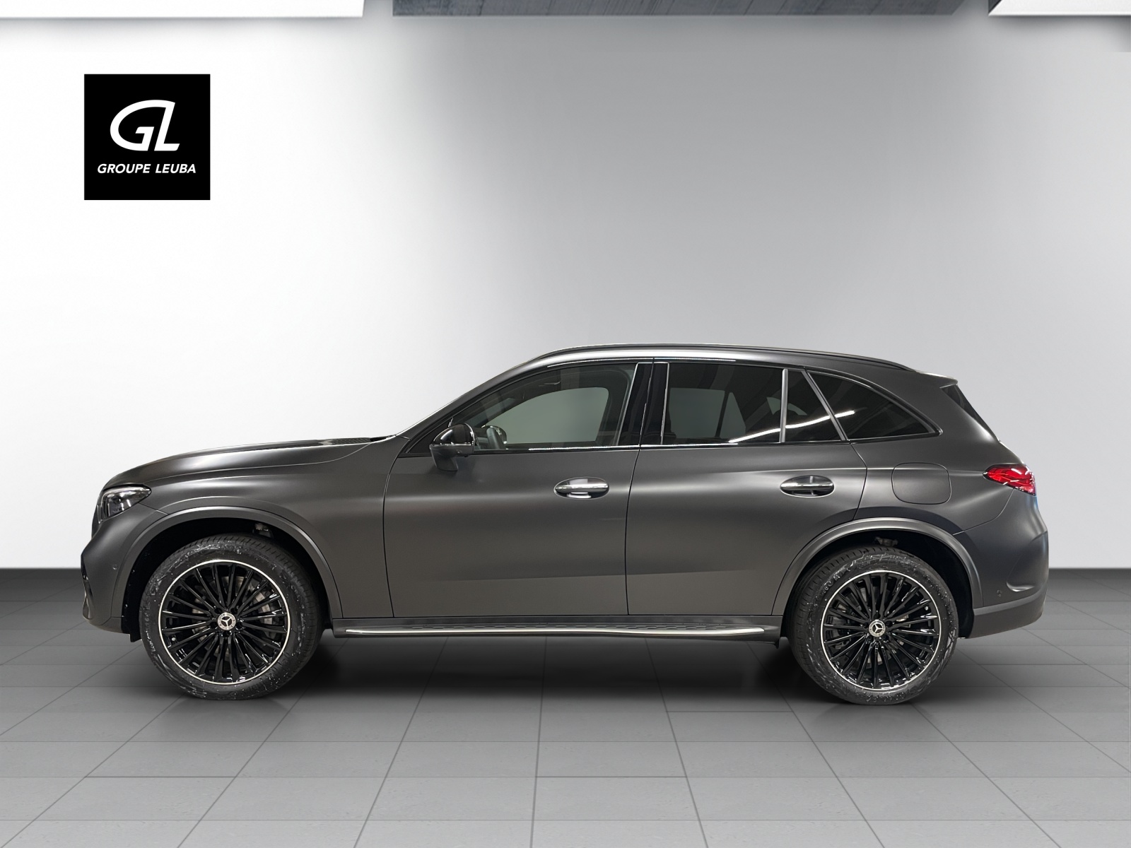 MERCEDES-BENZ GLC 400 e 4Matic EQ Star 9G-Tronic-showroom-element-2