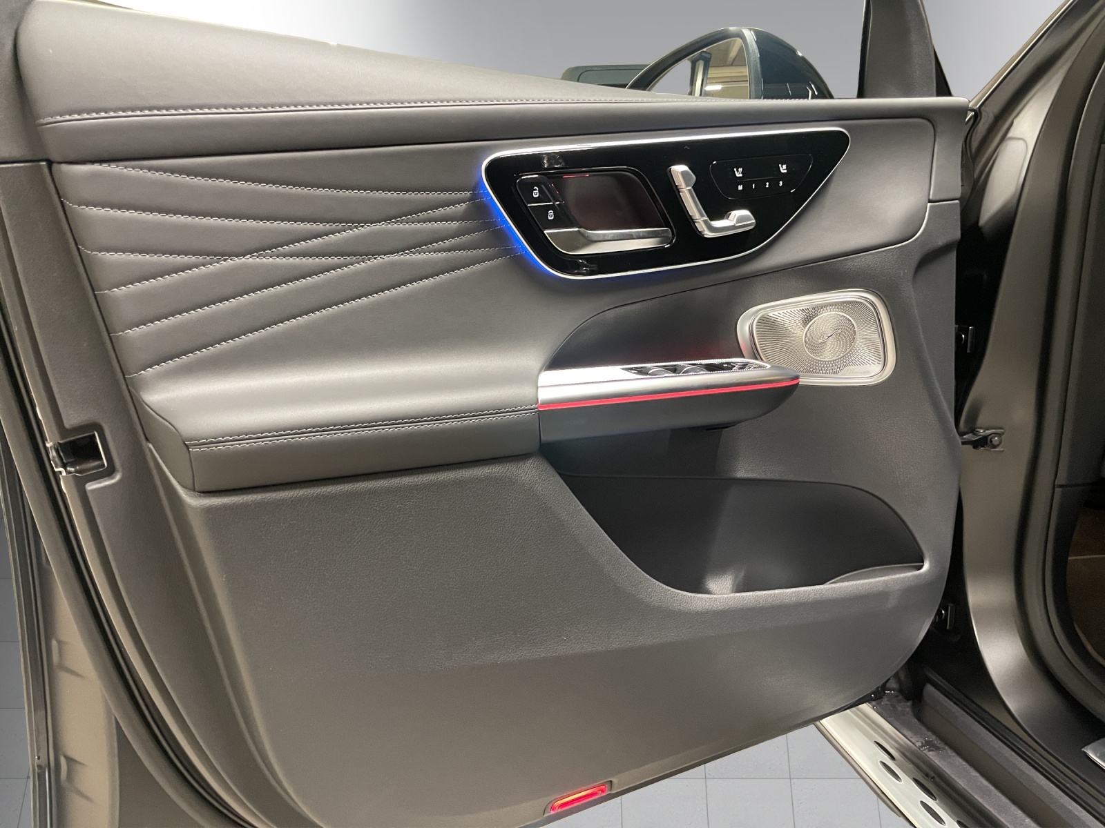 MERCEDES-BENZ GLC 400 e 4Matic EQ Star 9G-Tronic-image-6
