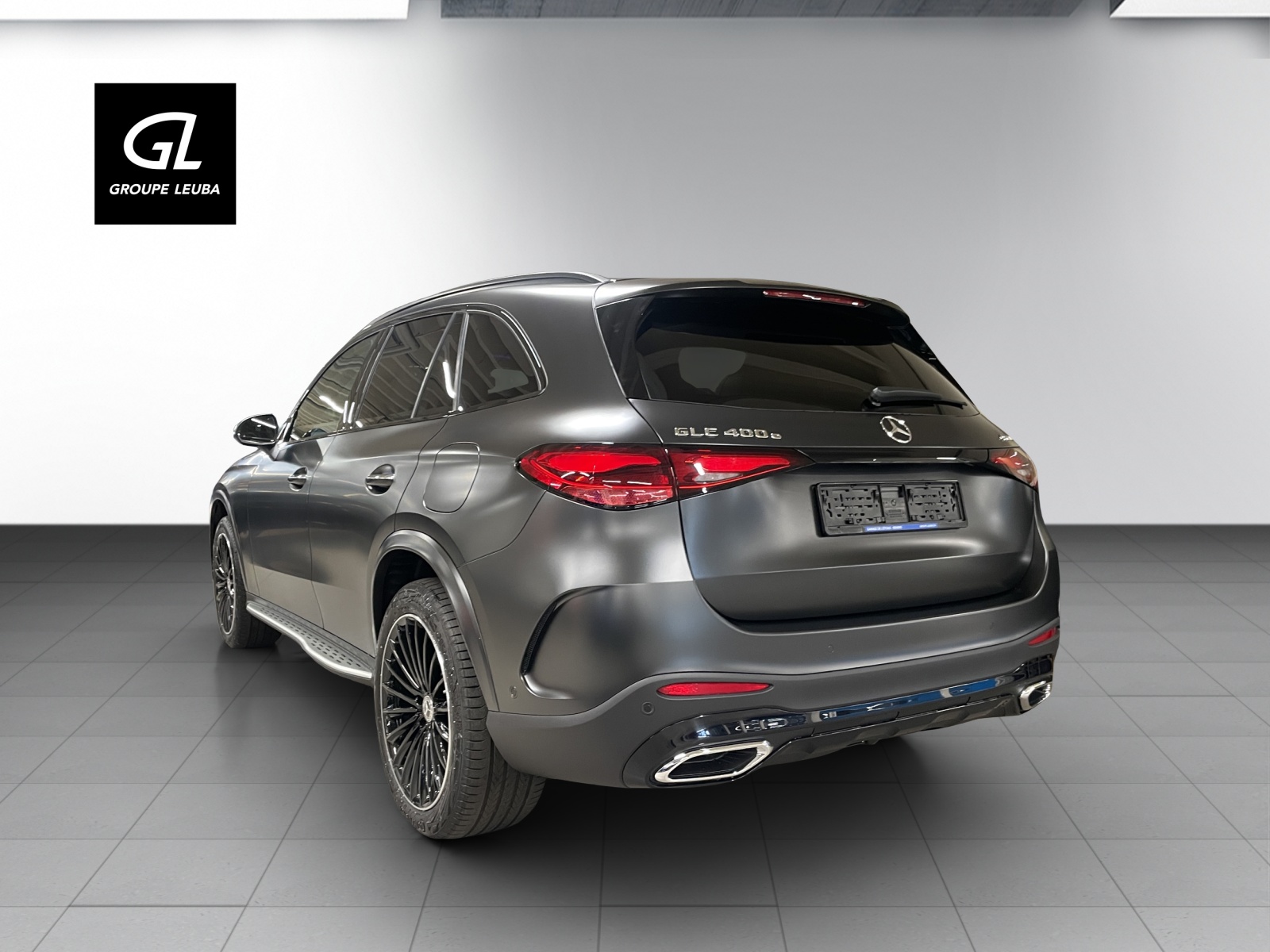 MERCEDES-BENZ GLC 400 e 4Matic EQ Star 9G-Tronic-showroom-element-3