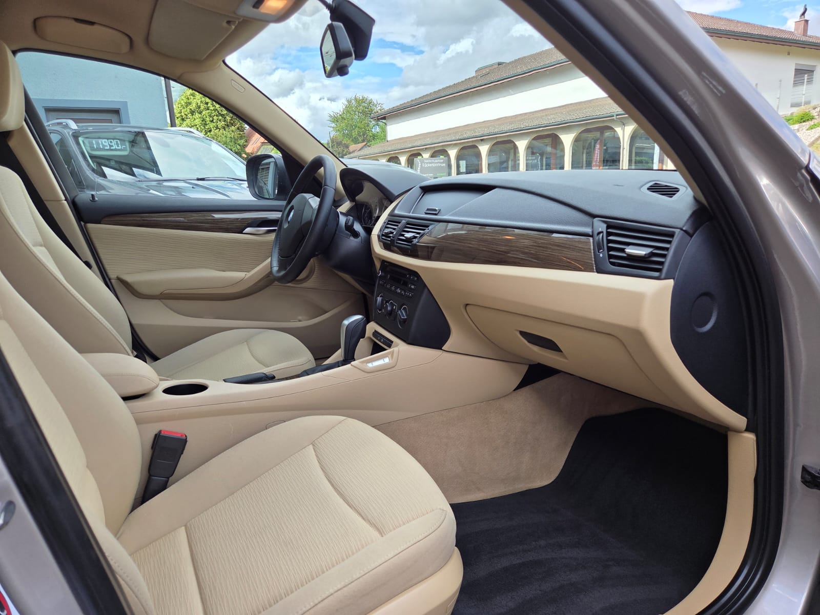 BMW X1 xDrive 18d Steptronic-image-10